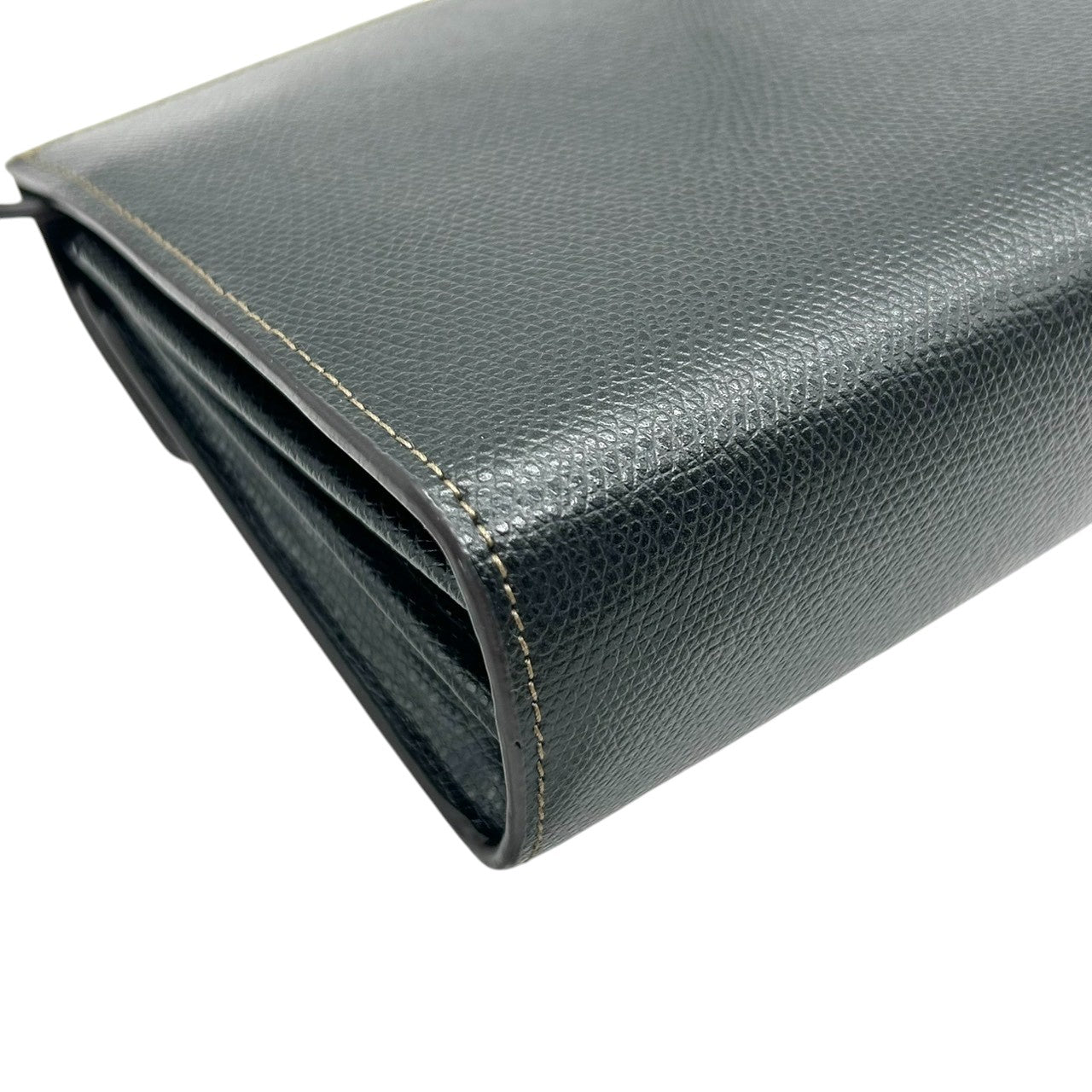 【未使用級/美品】FURLA フルラ ショルダーウォレット お財布ポシェット 2WAY クラッチバッグ 斜め掛け可 本革 レザー トリコロール ブラック グレー アイボリー ゴールド金具 カード多数収納 レディース 人気モデル クリーニング済み s57