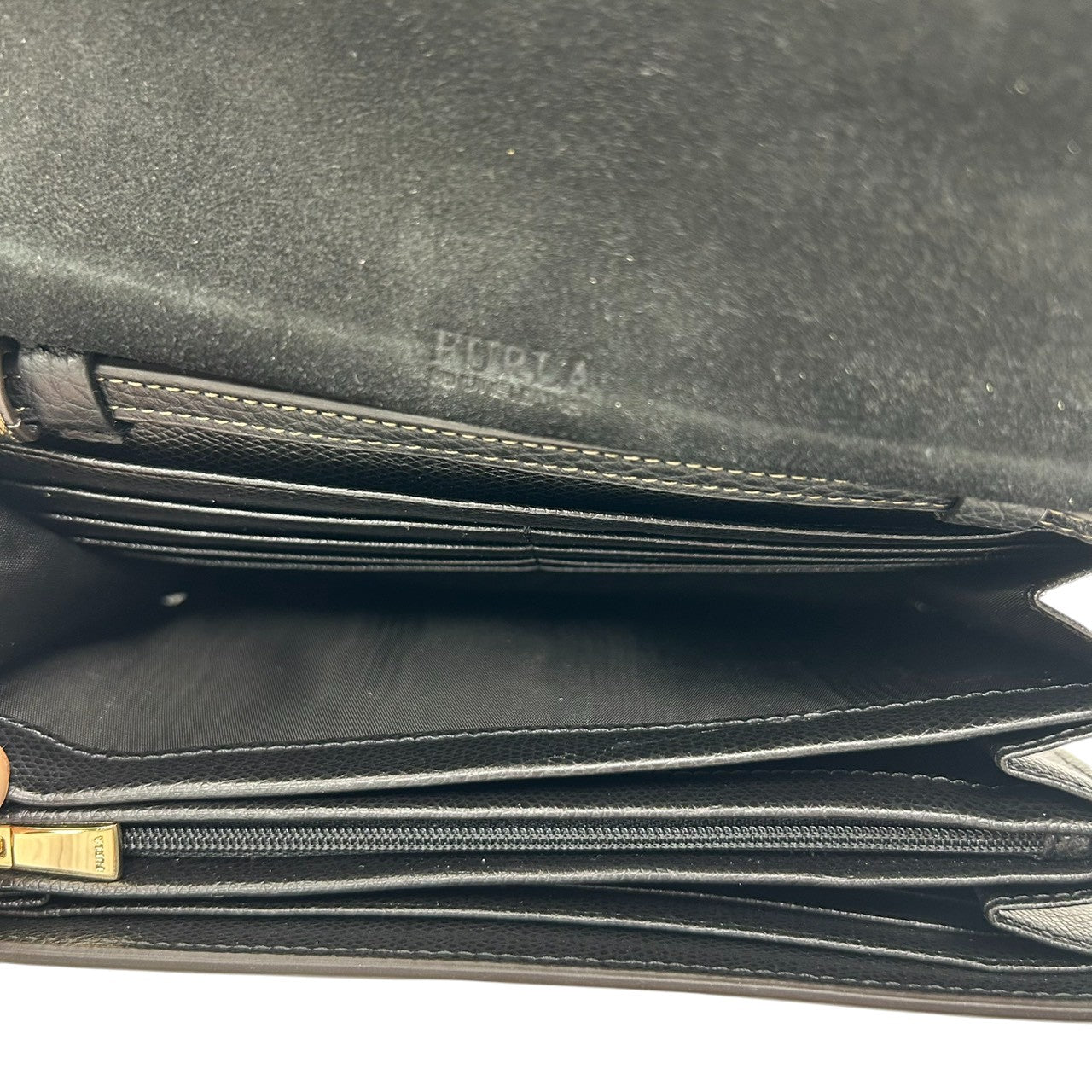 【未使用級/美品】FURLA フルラ ショルダーウォレット お財布ポシェット 2WAY クラッチバッグ 斜め掛け可 本革 レザー トリコロール ブラック グレー アイボリー ゴールド金具 カード多数収納 レディース 人気モデル クリーニング済み s57