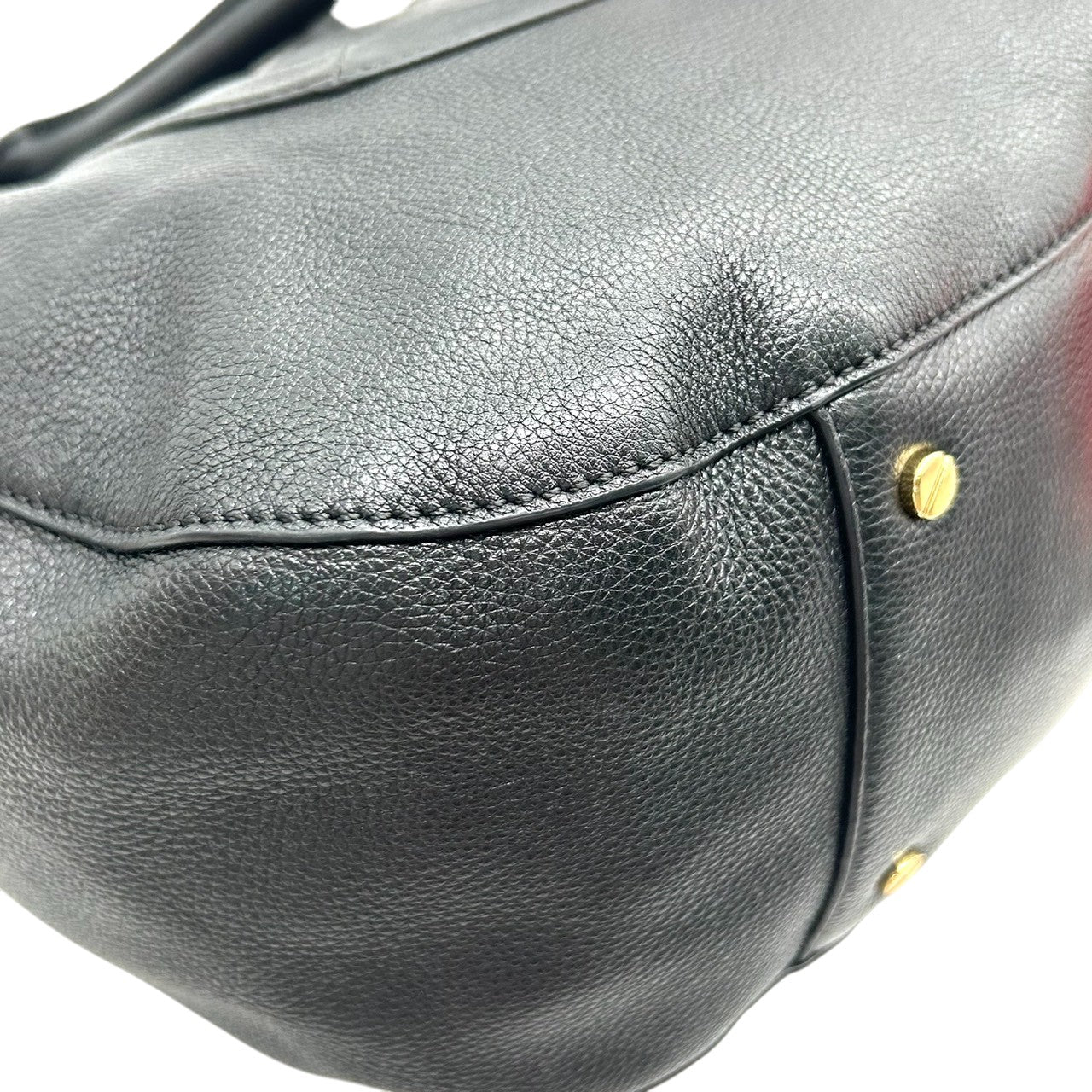 【美品/保存袋付】Tory Burch アマンダ 2WAY ハンドバッグ ショルダーバッグ 斜め掛け可 自立可 A4収納可 大容量 本革 ペブルドレザー ブラック 黒 デカロゴ レディース ビジネス 通勤通学 人気モデル クリーニング済み s54