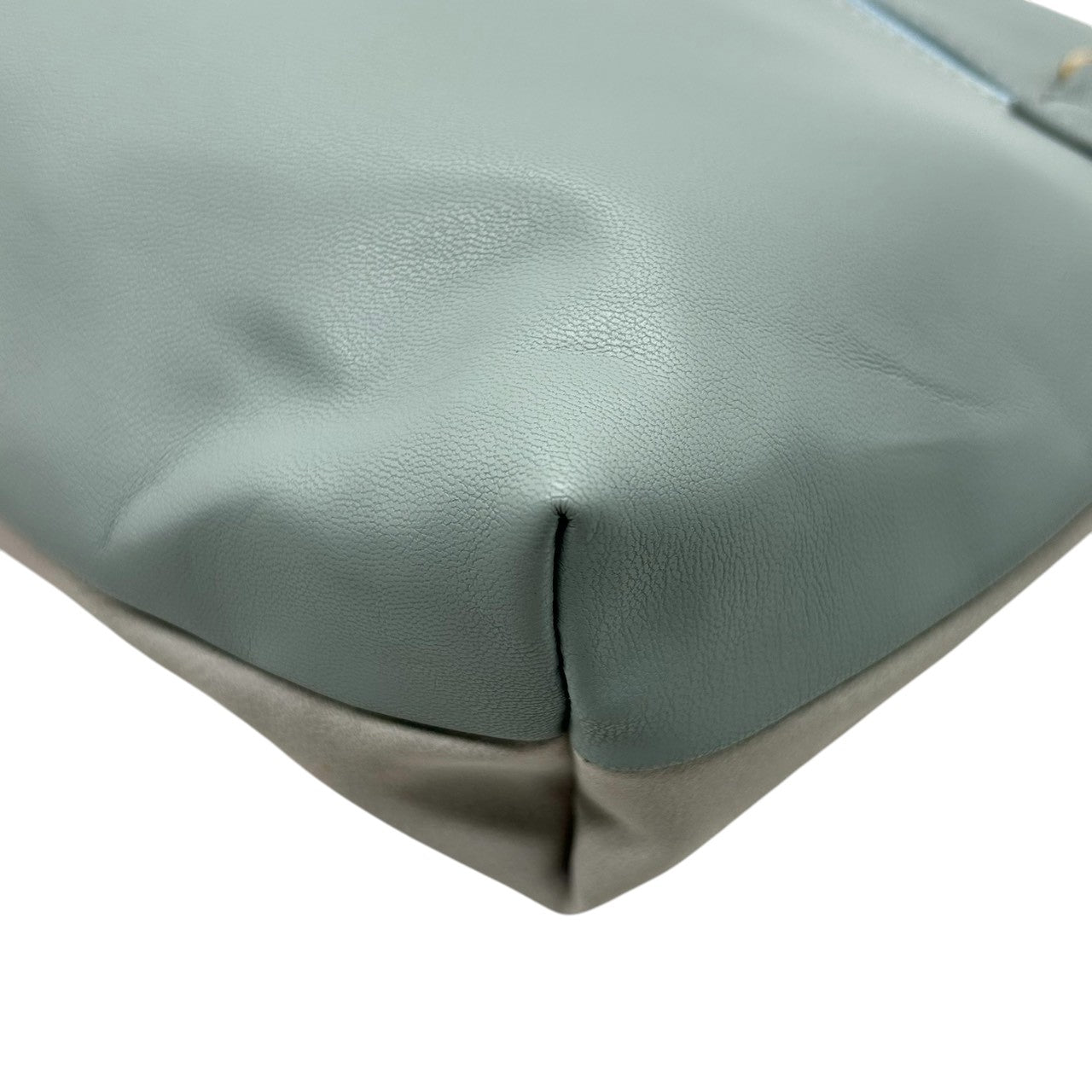 【PAPILLONNER】パピヨネ 2WAY クラッチバッグ ショルダーバッグ ハンドバッグ 斜め掛け可 レザー スエード ブルーグレー系 バイカラー バンブー ターンロック レディース エレガント スタイリッシュ 人気モデル クリーニング済み s54