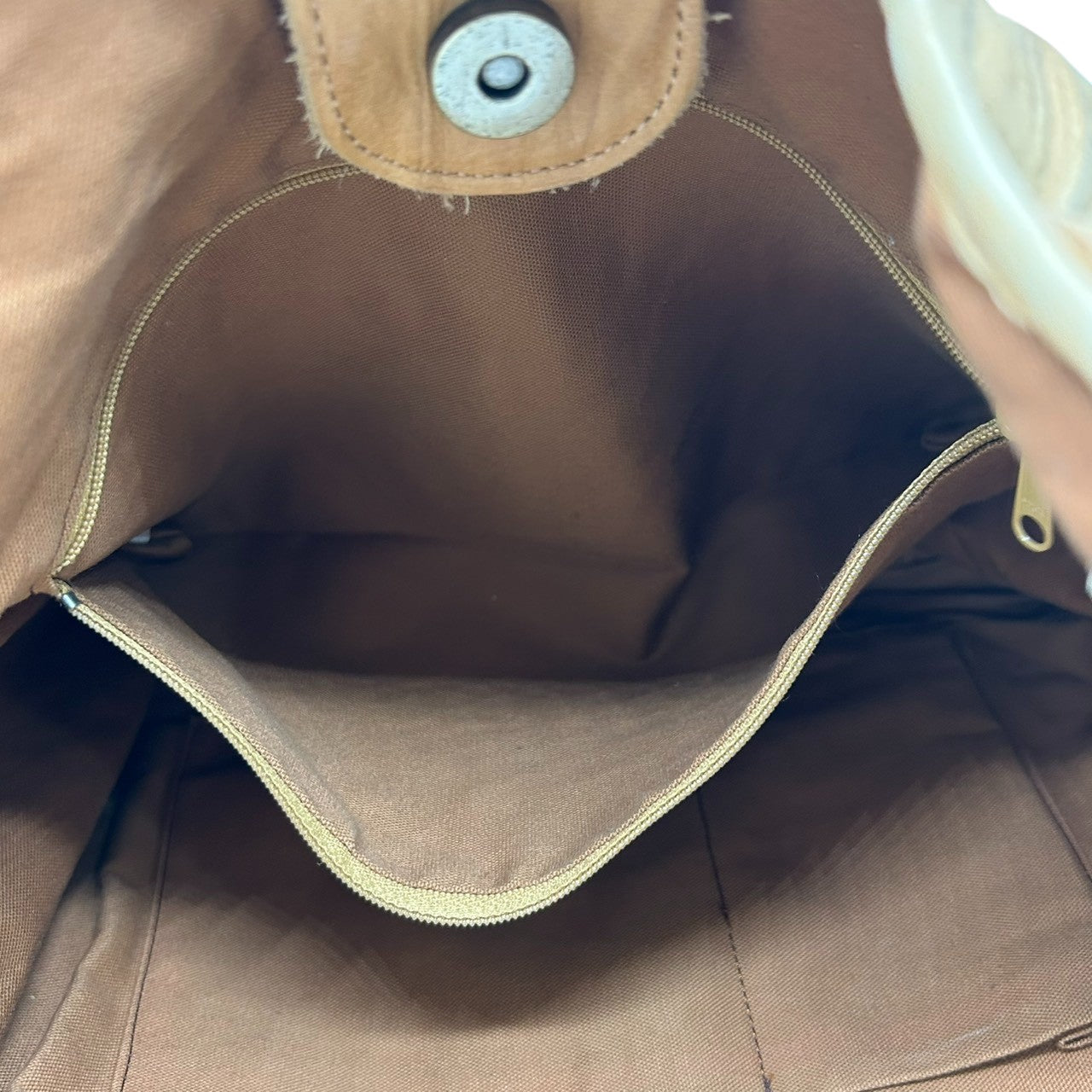 【美品】Anti-Forme Design アンチフォルムデザイン トートバッグ ワンショルダー 自立可 A4収納可 大容量 本革 レザー シワ加工 パッチワーク ブラウン キャメル系 レディース ナチュラル カジュアル 人気モデル クリーニング済み s67