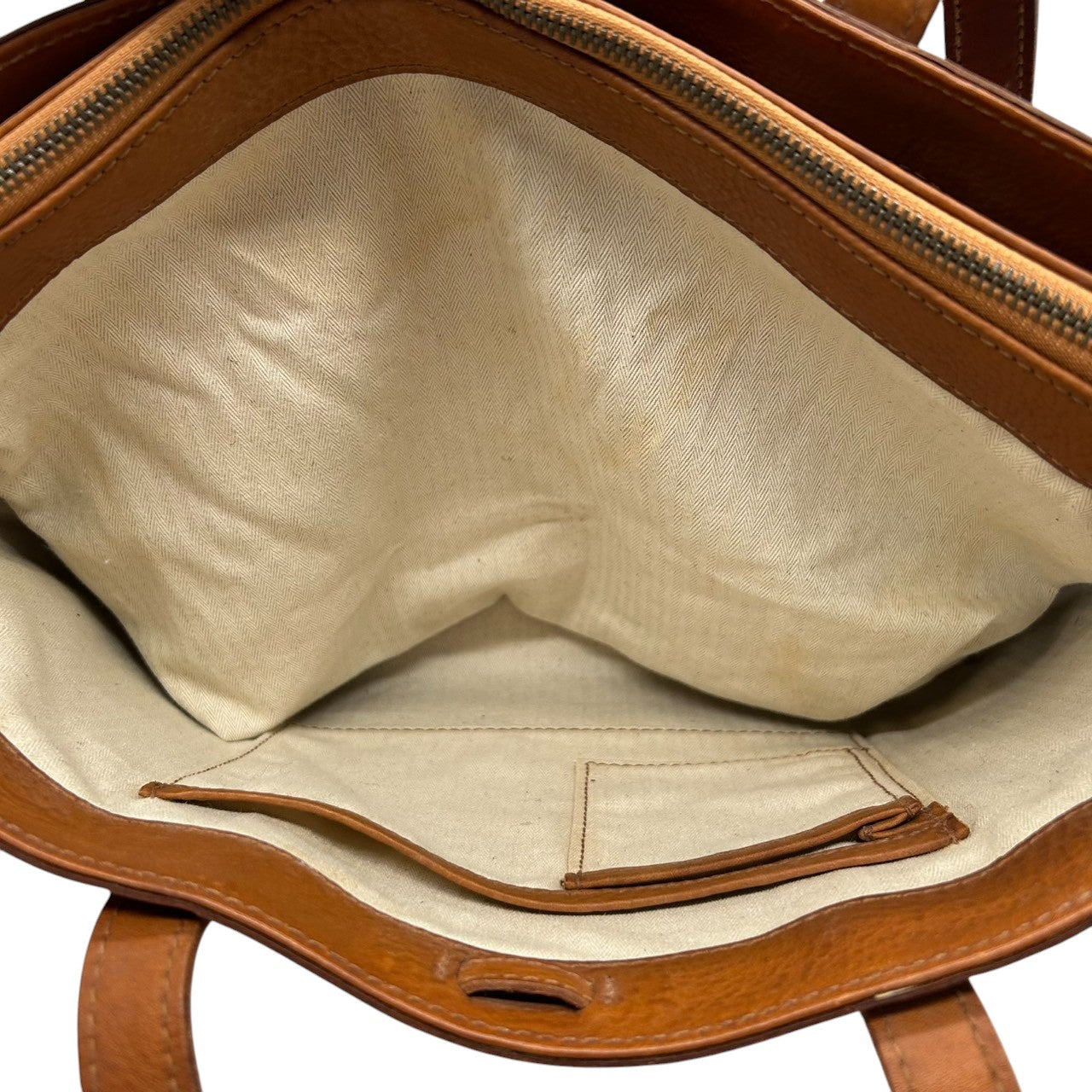 【genten】ゲンテン トートバッグ ワンショルダー A4収納可 自立可 大容量 本革 レザー シボ革 ブラウン キャメル系 レディース ナチュラル カジュアル ビジネス 通勤通学 ステッチデザイン 人気モデル クリーニング済み s67