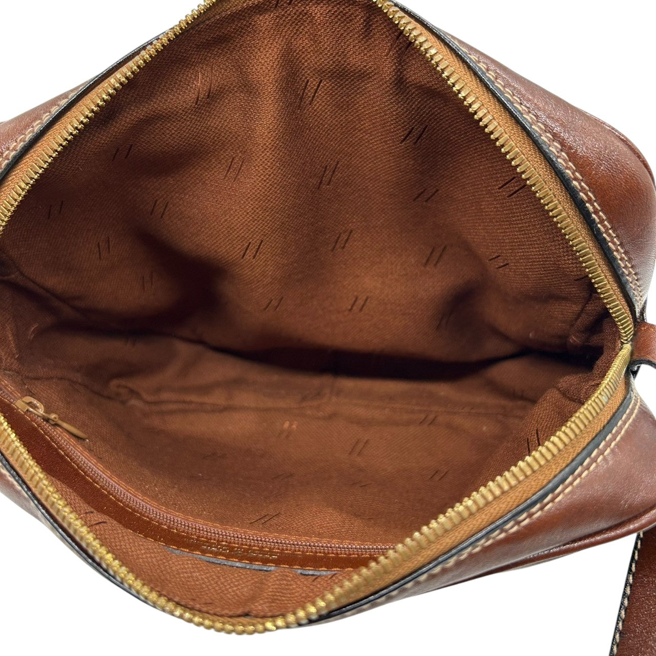 【美品】GOLD PFEIL ゴールドファイル ショルダーバッグ 斜め掛け可 本革 レザー ダークブラウン ゴールド金具 ドイツ製 ヴィンテージ クラシック レディース メンズ ユニセックス 上品 エレガント 人気モデル クリーニング済み s74