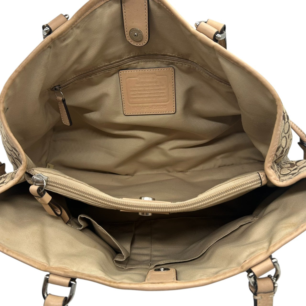 コーチ トートバッグ シグネチャー ストライプ キャンバス レザー ベージュ F26130 巾着型 ドローストリング A4収納可 肩掛け ワンショルダー 大容量 レディース ハンドバッグ 通勤 通学 チャーム付き クリーニング済み s63