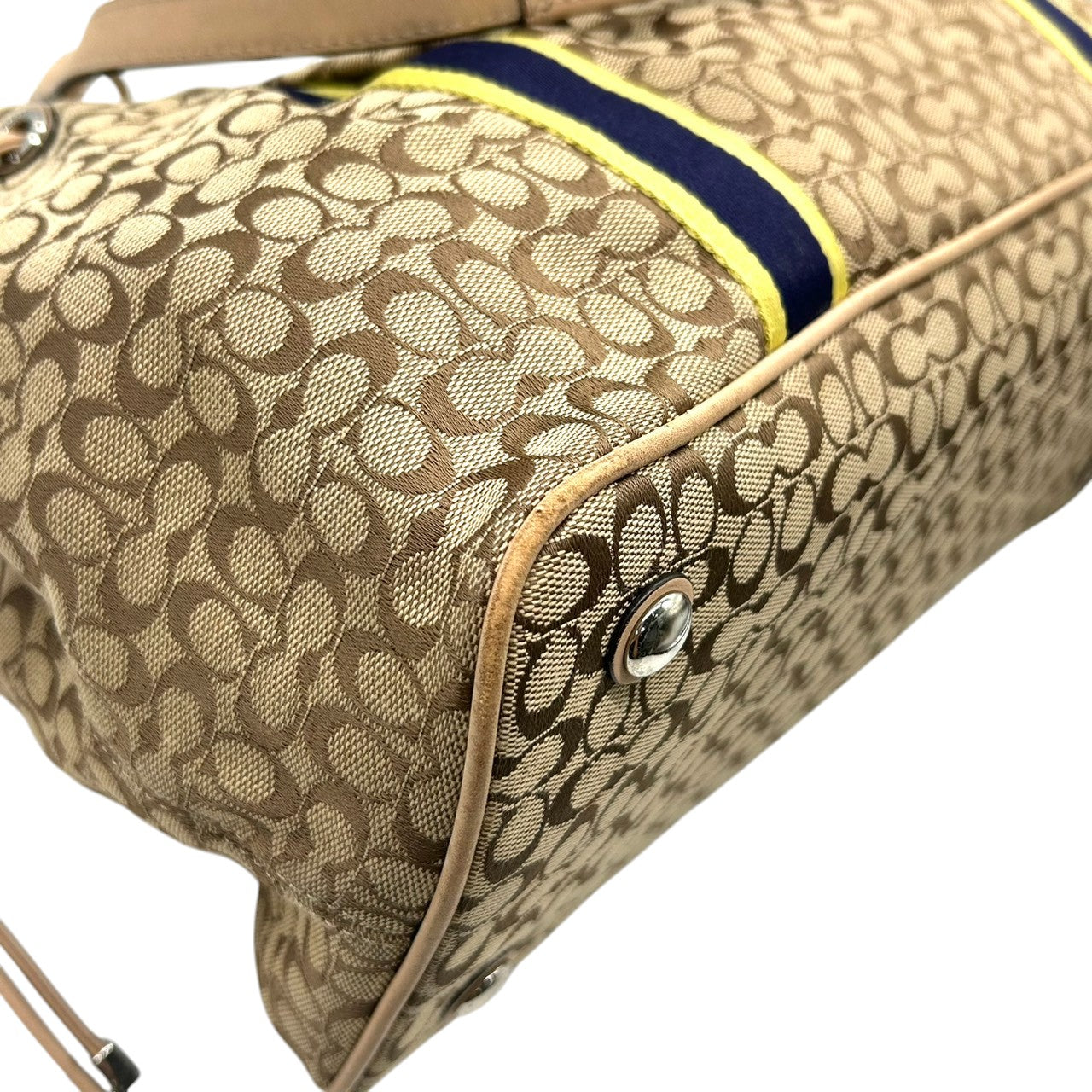 コーチ トートバッグ シグネチャー ストライプ キャンバス レザー ベージュ F26130 巾着型 ドローストリング A4収納可 肩掛け ワンショルダー 大容量 レディース ハンドバッグ 通勤 通学 チャーム付き クリーニング済み s63