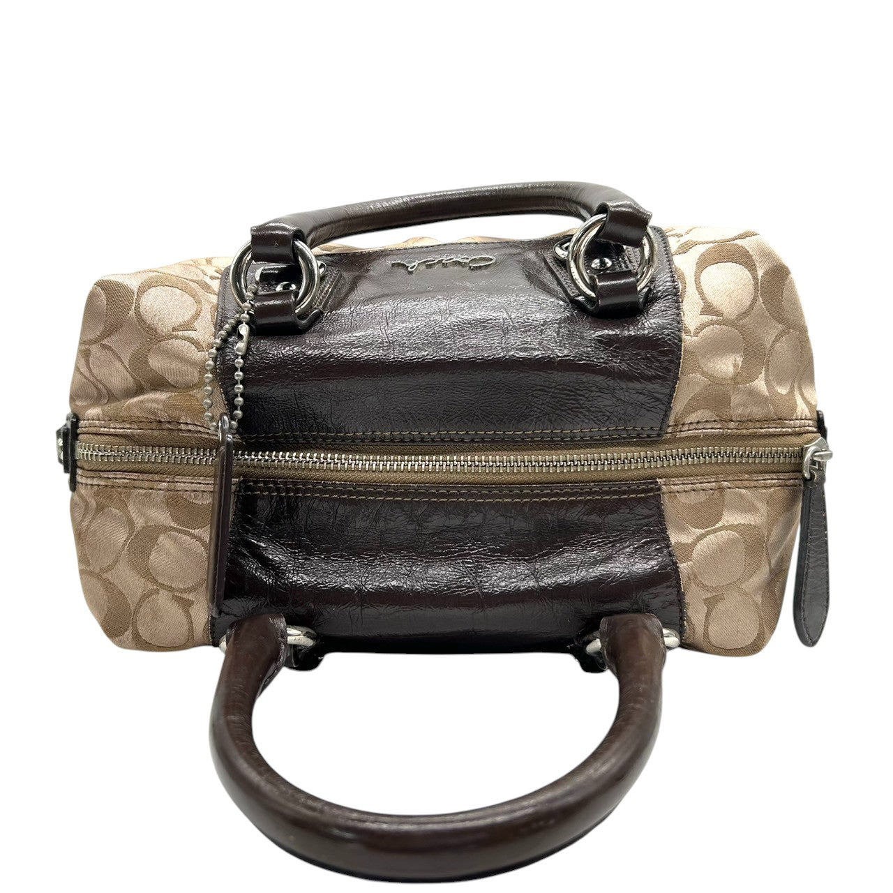 コーチ 2WAY ハンドバッグ F15443 シグネチャー ナイロン パテントレザー ブラウン ミニボストン ショルダーバッグ レディース チャーム付き エレガント クラシックデザイン コンパクトモデル クリーニング済み s26