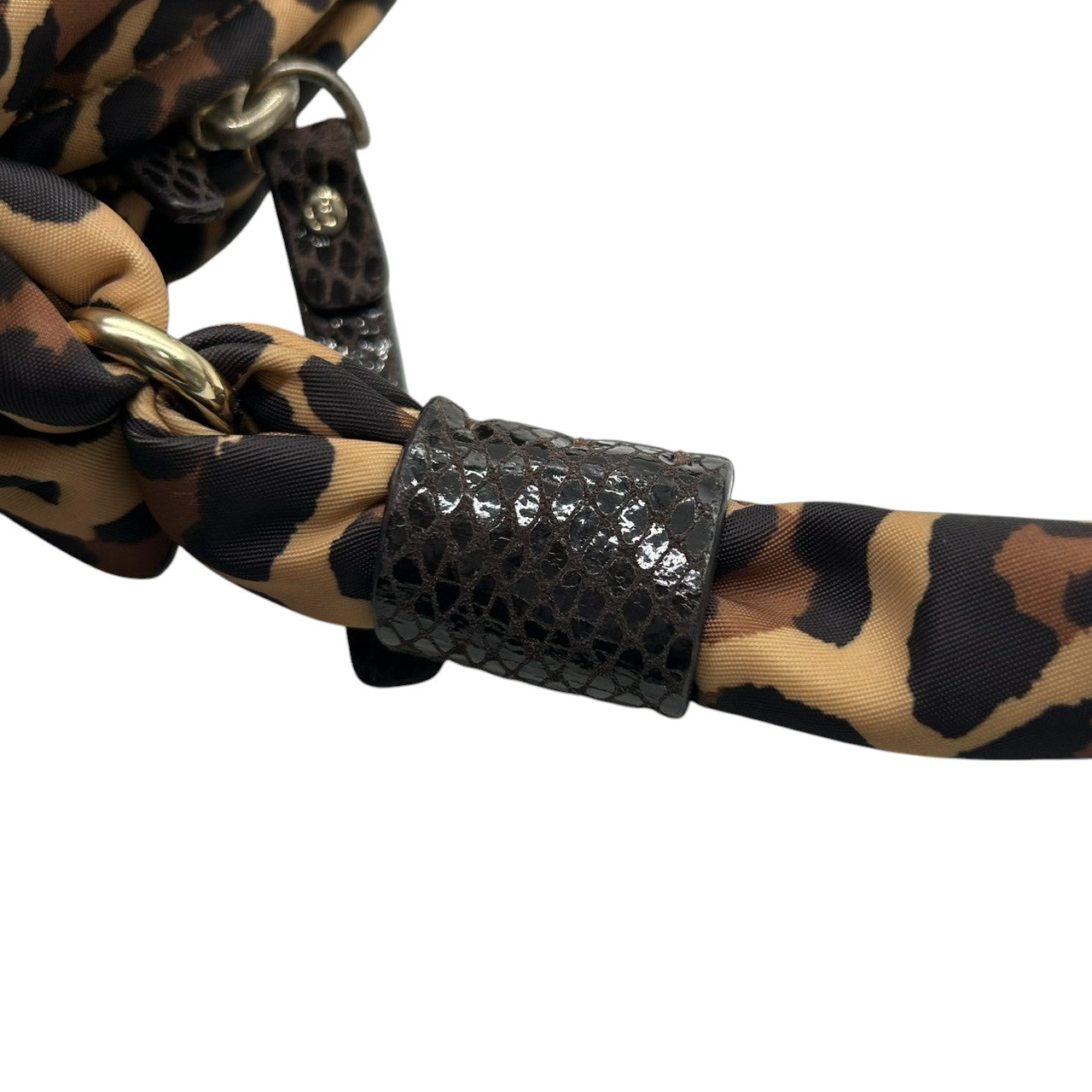 【美品】ケイトスペード ハンドバッグ ショルダーバッグ レオパード ヒョウ柄 ナイロン 型押しレザー ワンショルダー 肩掛け リボンデザイン レディース 軽量 エレガント フェミニン アニマル柄 お出かけ クリーニング済み s35