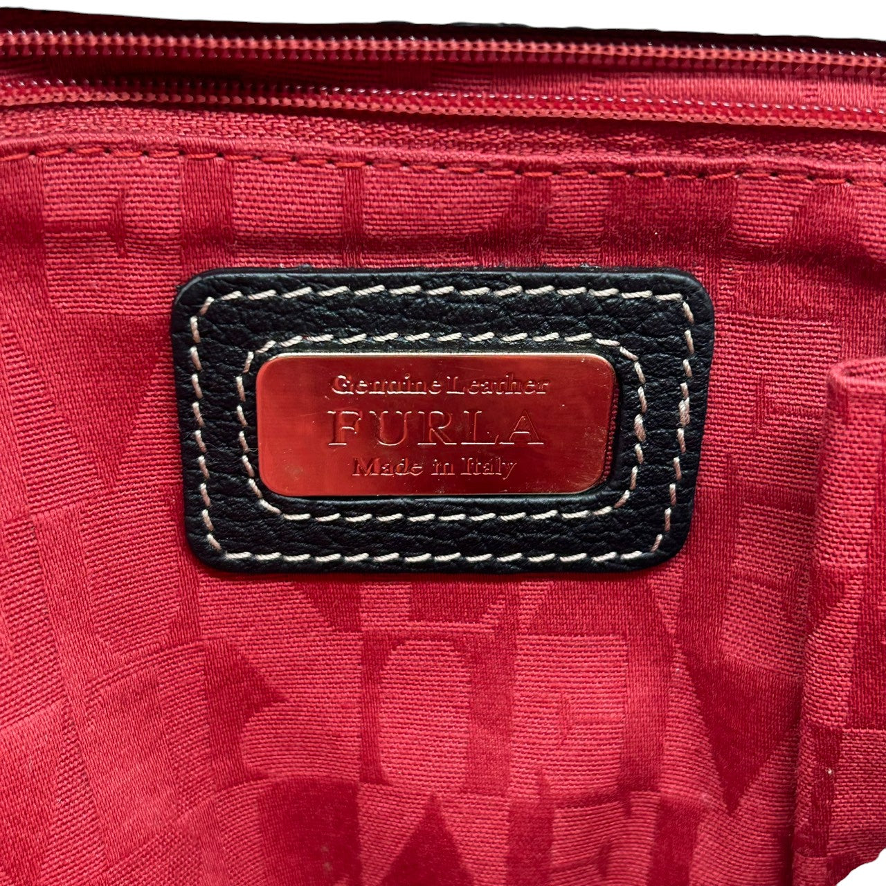 フルラ 2WAY ハンドバッグ ショルダーバッグ レザー 型押しレザー ブラック ホワイト バイカラー ターンロック レディース エレガント フォーマル イタリア製 上品 高級感 通勤 お出かけ クリーニング済み 自立可 s40