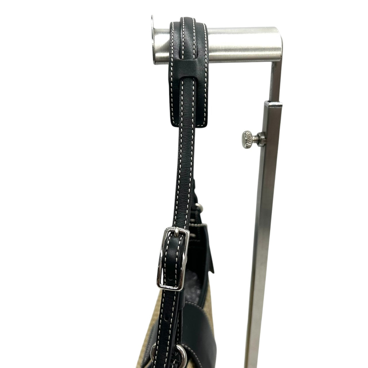 【美品】コーチ ハンドバッグ ストロー レザー 8159 かごバッグ ワンショルダー 肩掛け ベージュ ブラック 夏 サマー カジュアル レディース チャーム付き 希少モデル クラシックデザイン クリーニング済み s86