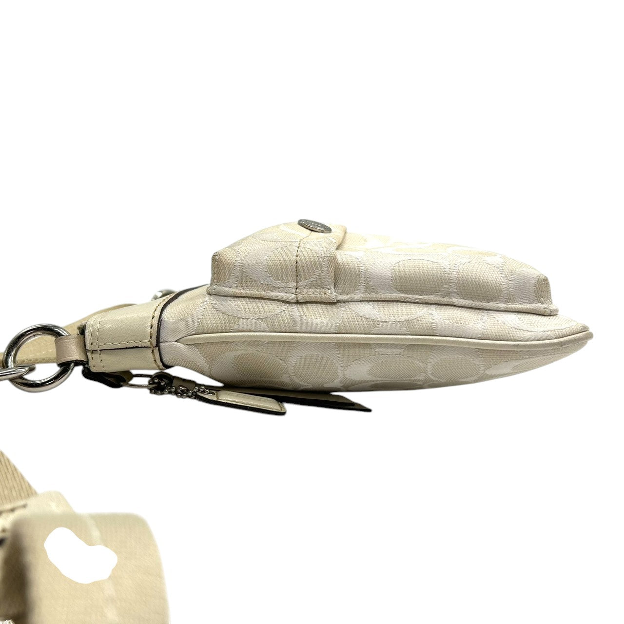 コーチ ショルダーバッグ シグネチャー キャンバス レザー 6442 アイボリー 斜め掛け可 ポシェット サコッシュ ミニショルダー コンパクト 軽量 レディース カジュアル シンプルデザイン クリーニング済み E2