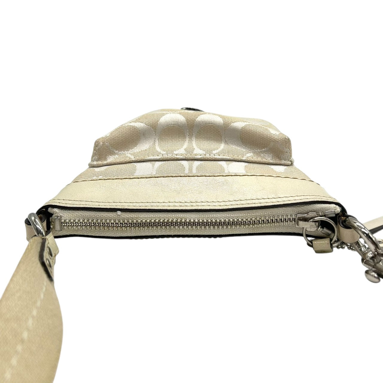 コーチ ショルダーバッグ シグネチャー キャンバス レザー 6442 アイボリー 斜め掛け可 ポシェット サコッシュ ミニショルダー コンパクト 軽量 レディース カジュアル シンプルデザイン クリーニング済み E2