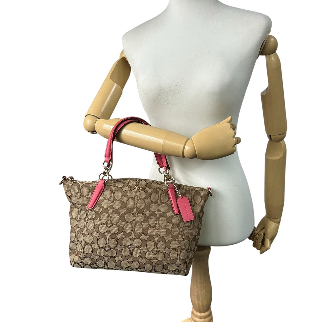 コーチ トートバッグ シグネチャー キャンバス レザー F58283 ブラウン ピンク 2WAY ハンドバッグ ショルダーバッグ 斜め掛け可 A4収納可 レディース 通勤 通学 チャーム付き フェミニン エレガント クリーニング済み E2