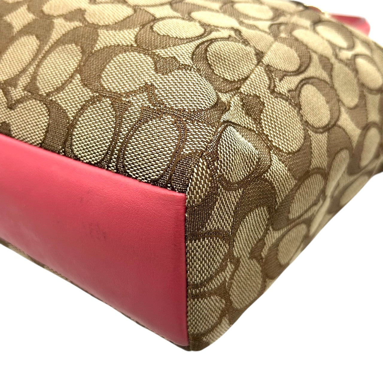 コーチ トートバッグ シグネチャー キャンバス レザー F58283 ブラウン ピンク 2WAY ハンドバッグ ショルダーバッグ 斜め掛け可 A4収納可 レディース 通勤 通学 チャーム付き フェミニン エレガント クリーニング済み E2