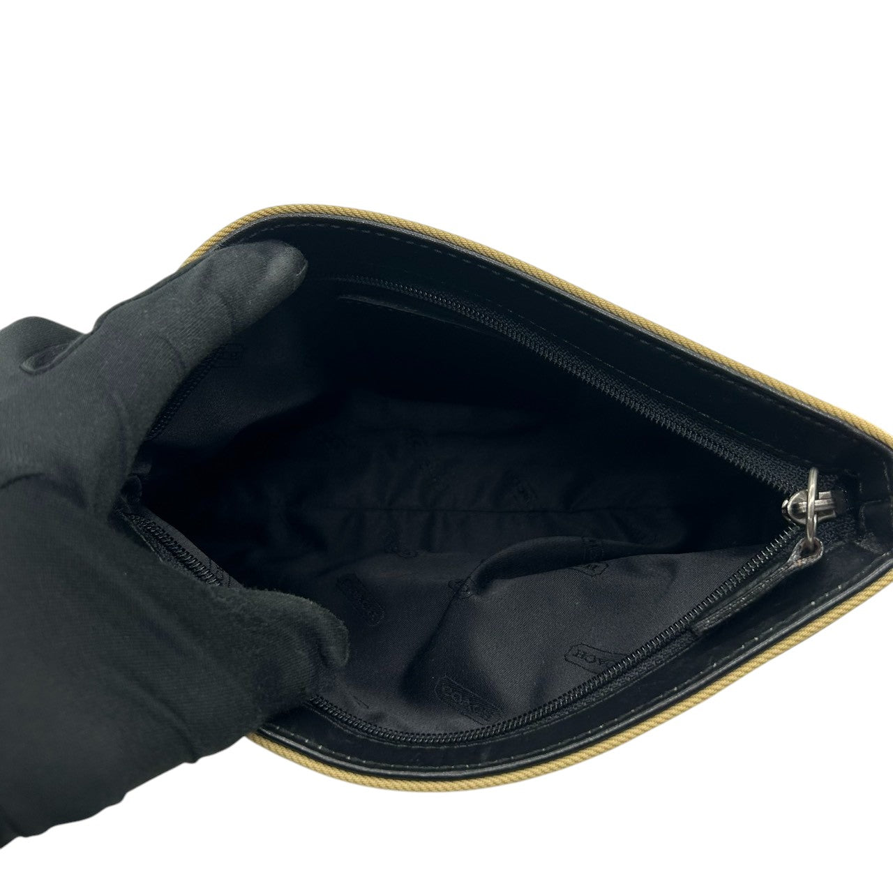 【美品】コーチ ハンドバッグ 7407 ナイロン レザー ベージュ ブラック アクセサリーポーチ ワンショルダー ミニバッグ コンパクト 軽量 レディース チャーム付き カジュアル シンプル ヴィンテージデザイン クリーニング済み U4