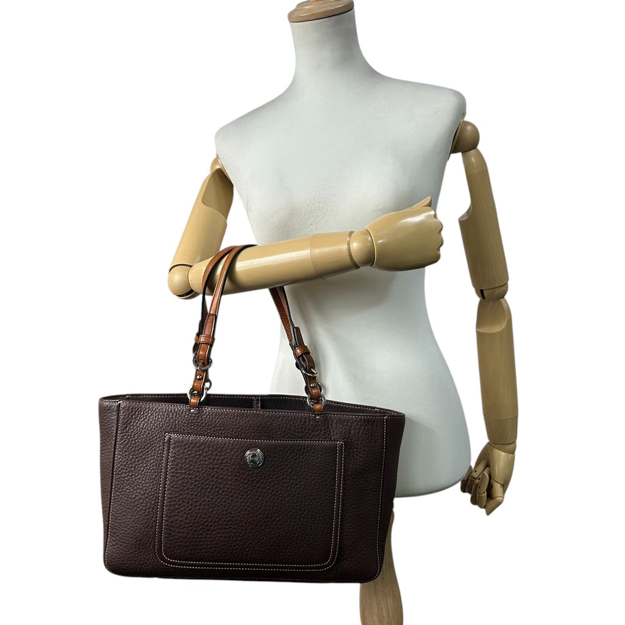 【美品】コーチ トートバッグ 8A44 レザー 本革 ブラウン A4収納可 大容量 ワンショルダー 肩掛け ビジネスバッグ 通勤 通学 レディース 機能的 ステッチ シボ革 上質レザー クラシック ヴィンテージデザイン クリーニング済み U4