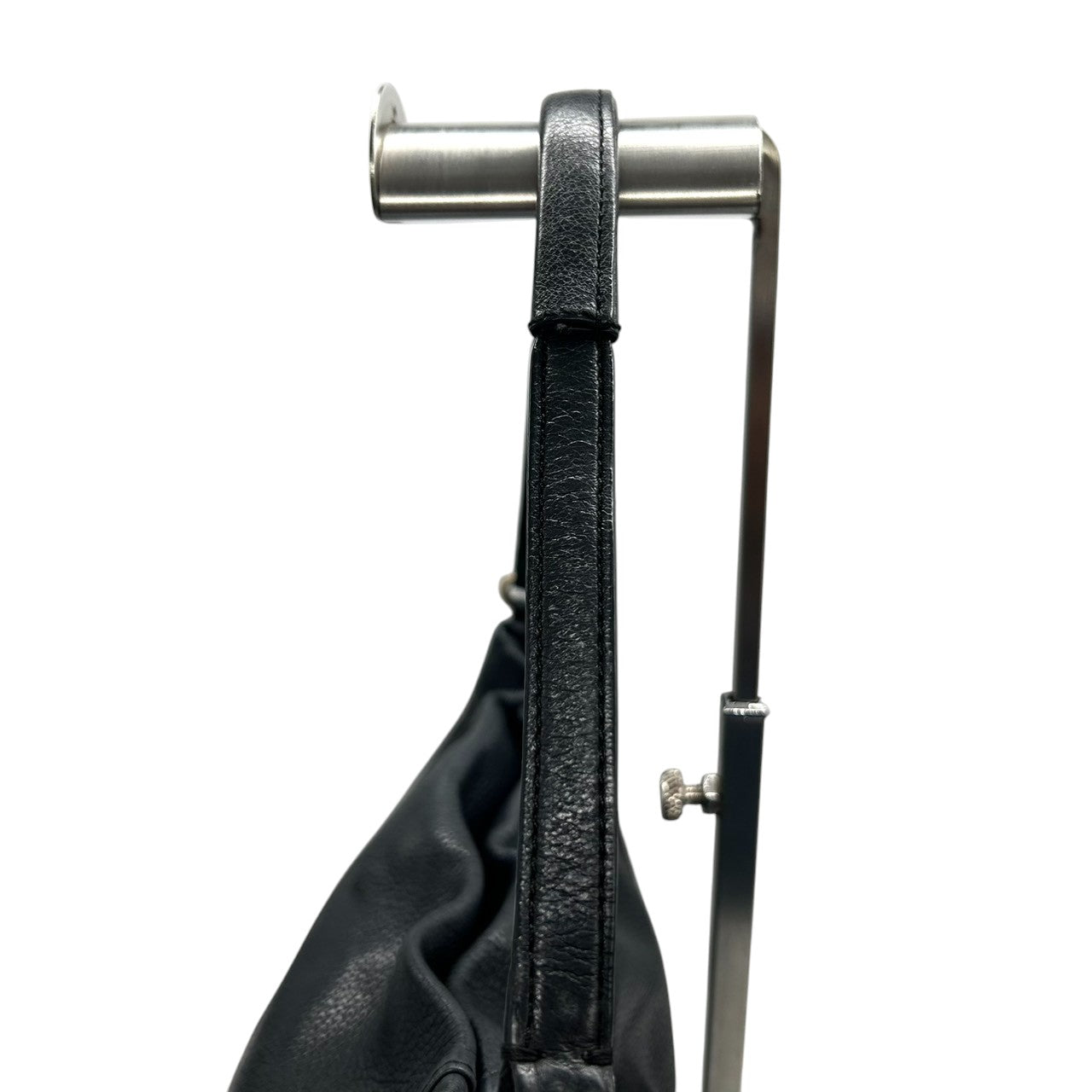 コーチ 2WAY ショルダーバッグ F34511 ペブルドレザー 本革 ブラック A4収納可 大容量 斜め掛け可 レディース ハンドバッグ ビジネス 通勤 通学 ロゴチャーム付き シンプルデザイン クリーニング済み U1