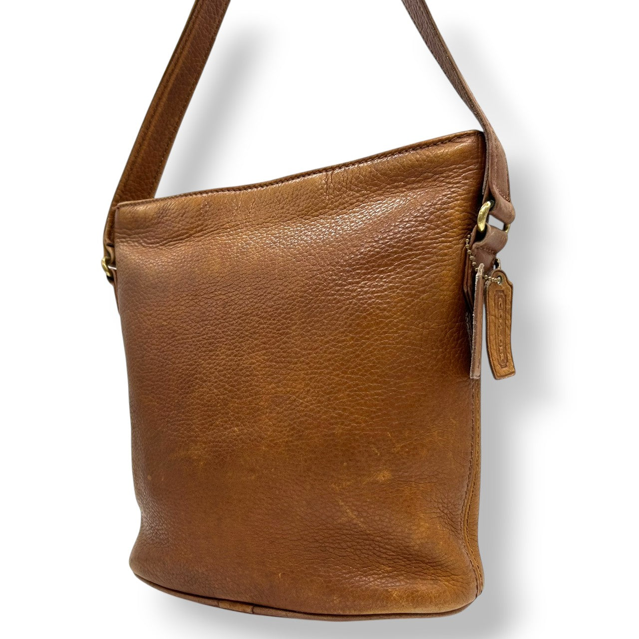 オールドコーチ ショルダーバッグ 4907 ヴィンテージ グラブタンレザー 本革 ブラウン バケツ型 斜め掛け可 レディース メンズ ユニセックス 90年代 USA製 クラシックデザイン チャーム付き レトロ COACH vintage s53