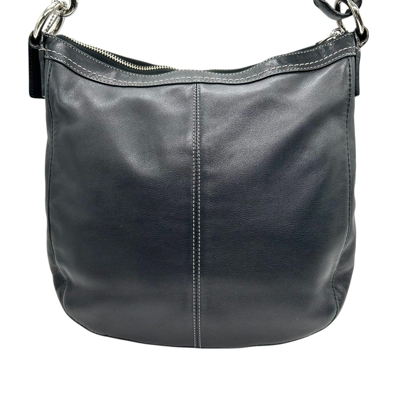 【美品】コーチ ショルダーバッグ F14018 レザー 本革 ブラック 大容量 A4収納可 斜め掛け可 レディース ホーボーバッグ クラシック シンプルデザイン 通勤 通学 ビジネス シルバー金具 ステッチ クリーニング済み s63