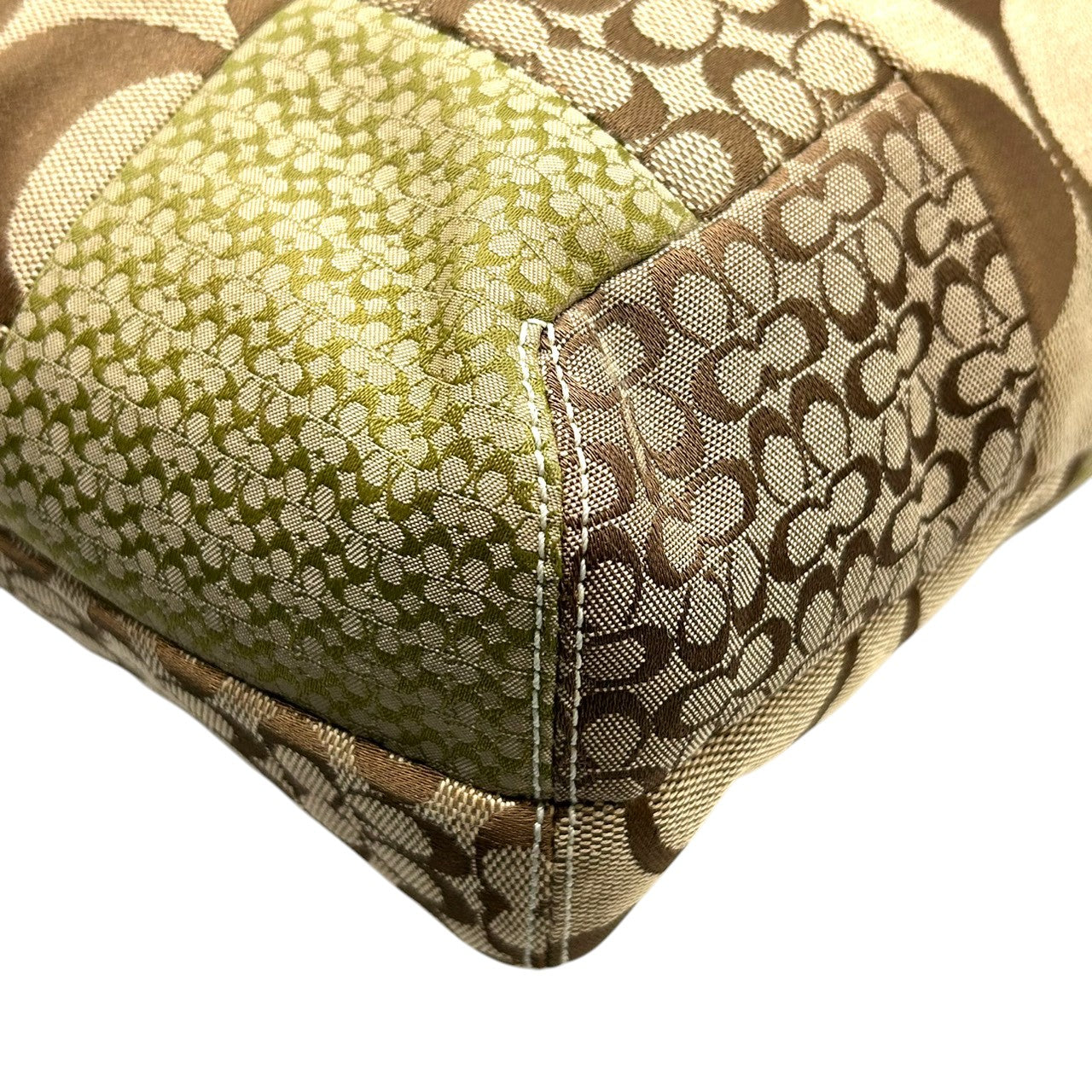 【未使用級】 COACH コーチ トートバッグ 10089 パッチワーク シグネチャー キャンバス 型押しレザー ブラウン A4収納可 大容量 ワンショルダー 肩掛け レディース ハンドバッグ チャーム付き エレガント クラシックデザイン s67