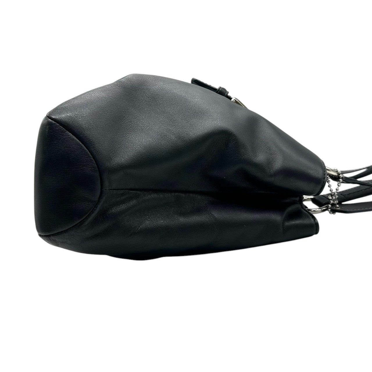 【美品】コーチ トートバッグ F18751 レザー 本革 ブラック 大容量 A4収納可 ワンショルダー 肩掛け レディース ハンドバッグ ビジネス 通勤 通学 バックルデザイン クラシック シンプル チャーム付き クリーニング済み s67