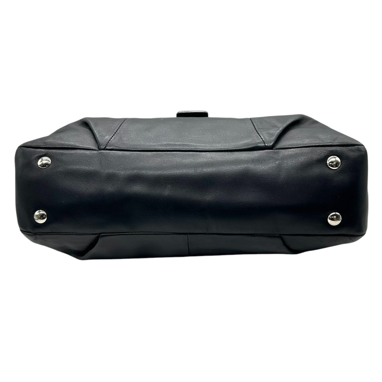 【美品】コーチ トートバッグ F18751 レザー 本革 ブラック 大容量 A4収納可 ワンショルダー 肩掛け レディース ハンドバッグ ビジネス 通勤 通学 バックルデザイン クラシック シンプル チャーム付き クリーニング済み s67