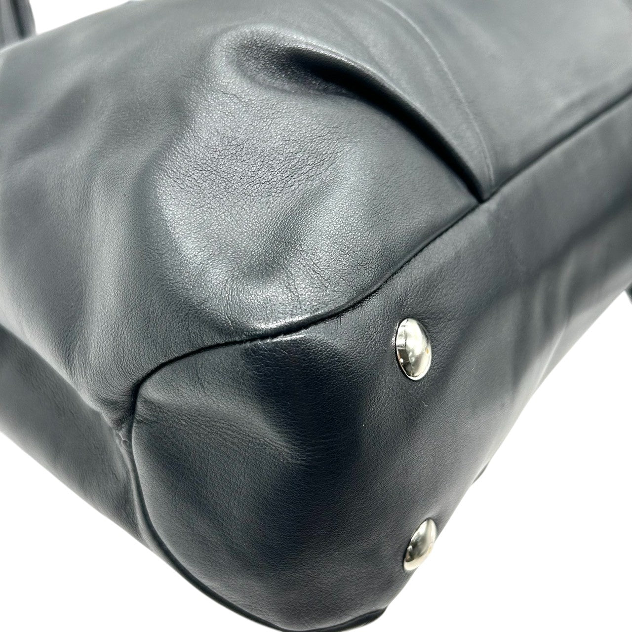 【美品】コーチ トートバッグ F18751 レザー 本革 ブラック 大容量 A4収納可 ワンショルダー 肩掛け レディース ハンドバッグ ビジネス 通勤 通学 バックルデザイン クラシック シンプル チャーム付き クリーニング済み s67