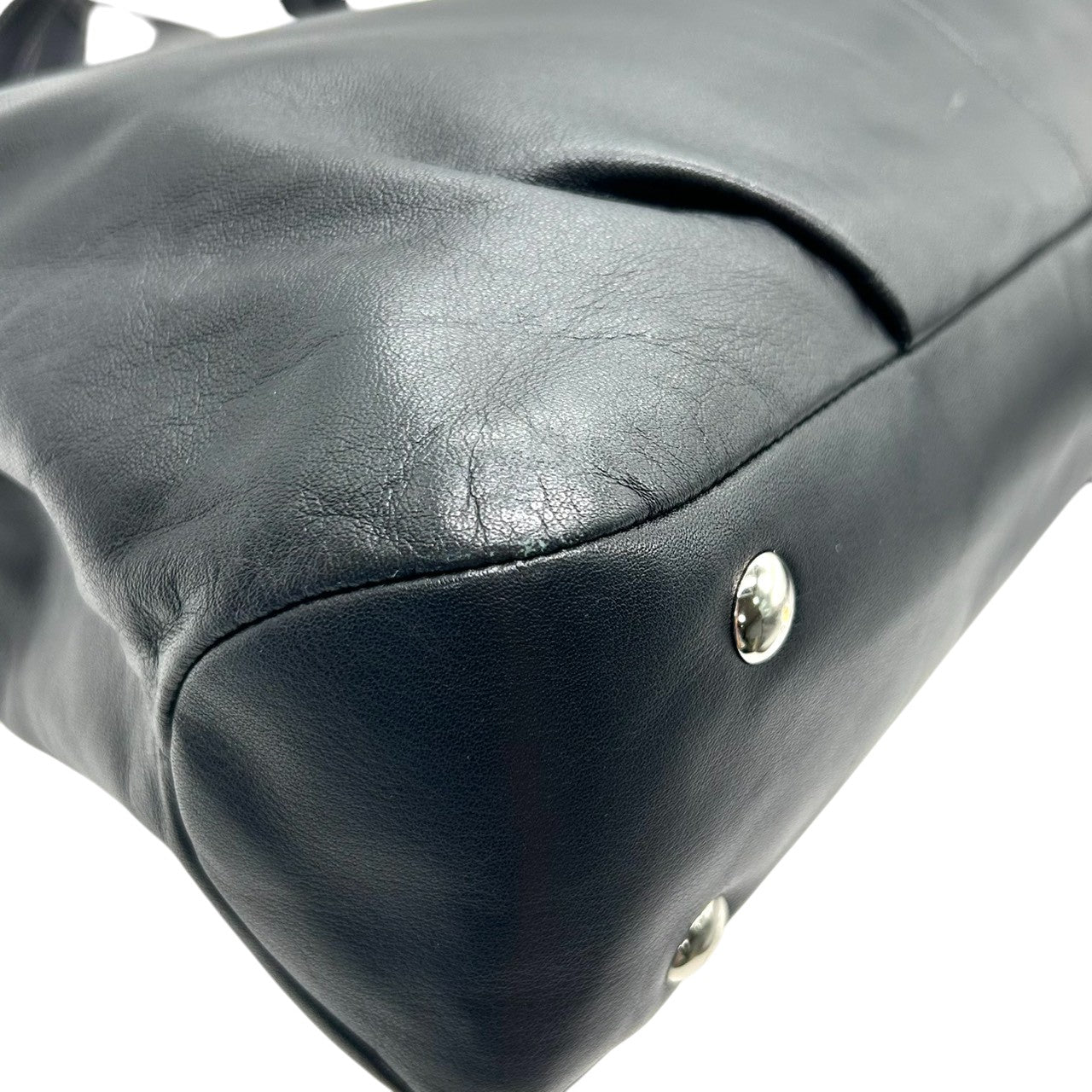 【美品】コーチ トートバッグ F18751 レザー 本革 ブラック 大容量 A4収納可 ワンショルダー 肩掛け レディース ハンドバッグ ビジネス 通勤 通学 バックルデザイン クラシック シンプル チャーム付き クリーニング済み s67