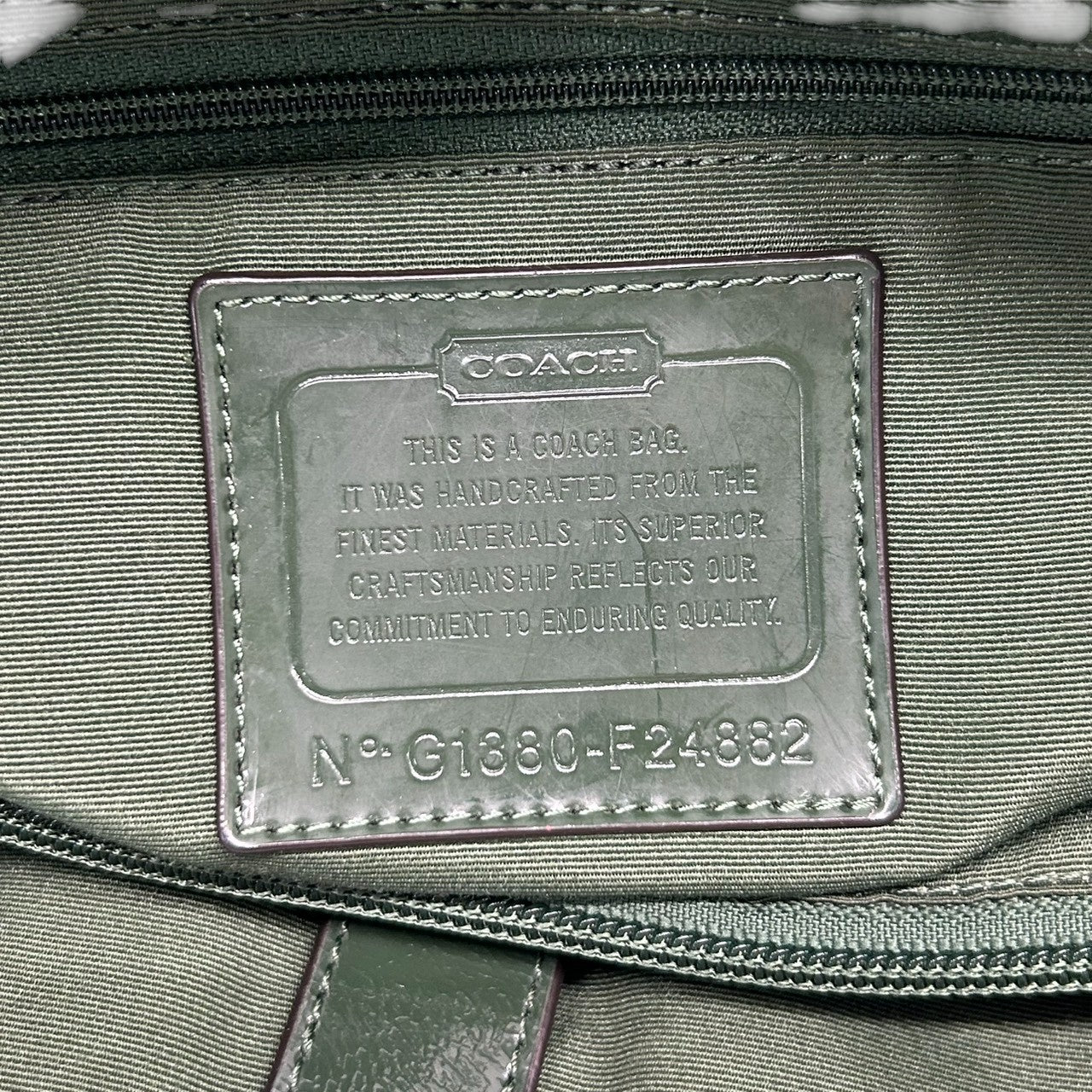コーチ トートバッグ F24882 シグネチャー キャンバス 型押しレザー ブラウン グリーン 巾着型 A4収納可 大容量 肩掛け ワンショルダー レディース ハンドバッグ チャーム付き エレガントデザイン クリーニング済み s4