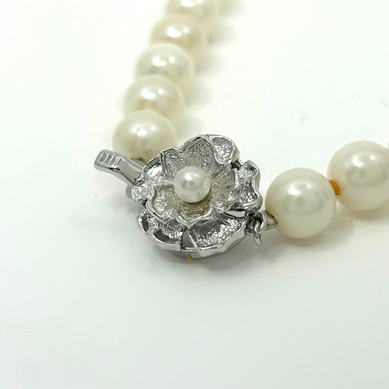 未使用 美品 あこや真珠 本真珠 パール 一連ネックレス SILVER刻印 花 フラワー モチーフ クラスプ ホワイト系 真珠 アクセサリー エレガント フォーマル 冠婚葬祭 I3