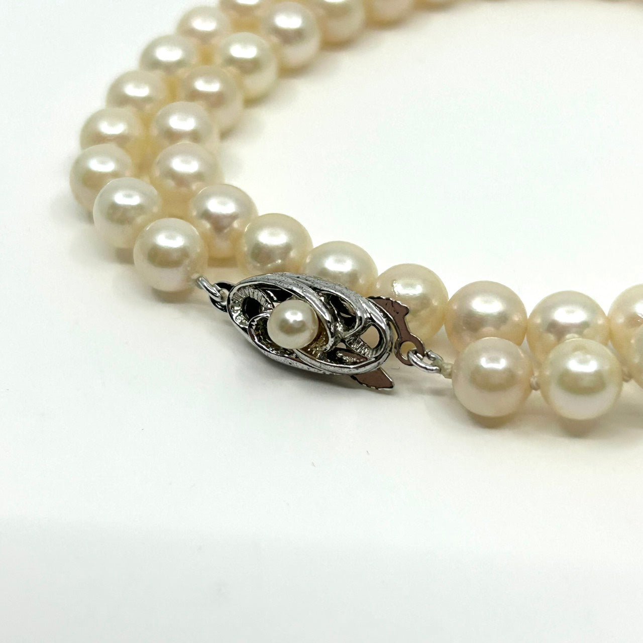 未使用 美品 あこや真珠 本真珠 パール 一連ネックレス SILVER刻印 オーバル クラスプ ホワイト系 真珠 アクセサリー エレガント フォーマル 冠婚葬祭 I3