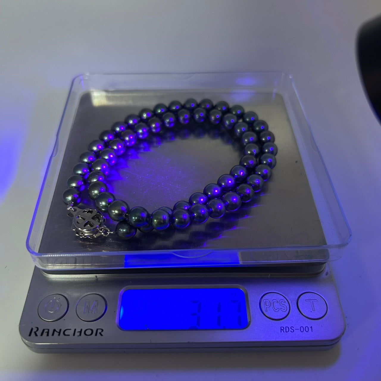 美品 本真珠 着色真珠 ブラックパール 一連ネックレス SILVER刻印 花 フラワー モチーフクラスプ グレーブラック系 パール 黒真珠 アクセサリー フォーマル 冠婚葬祭 I3