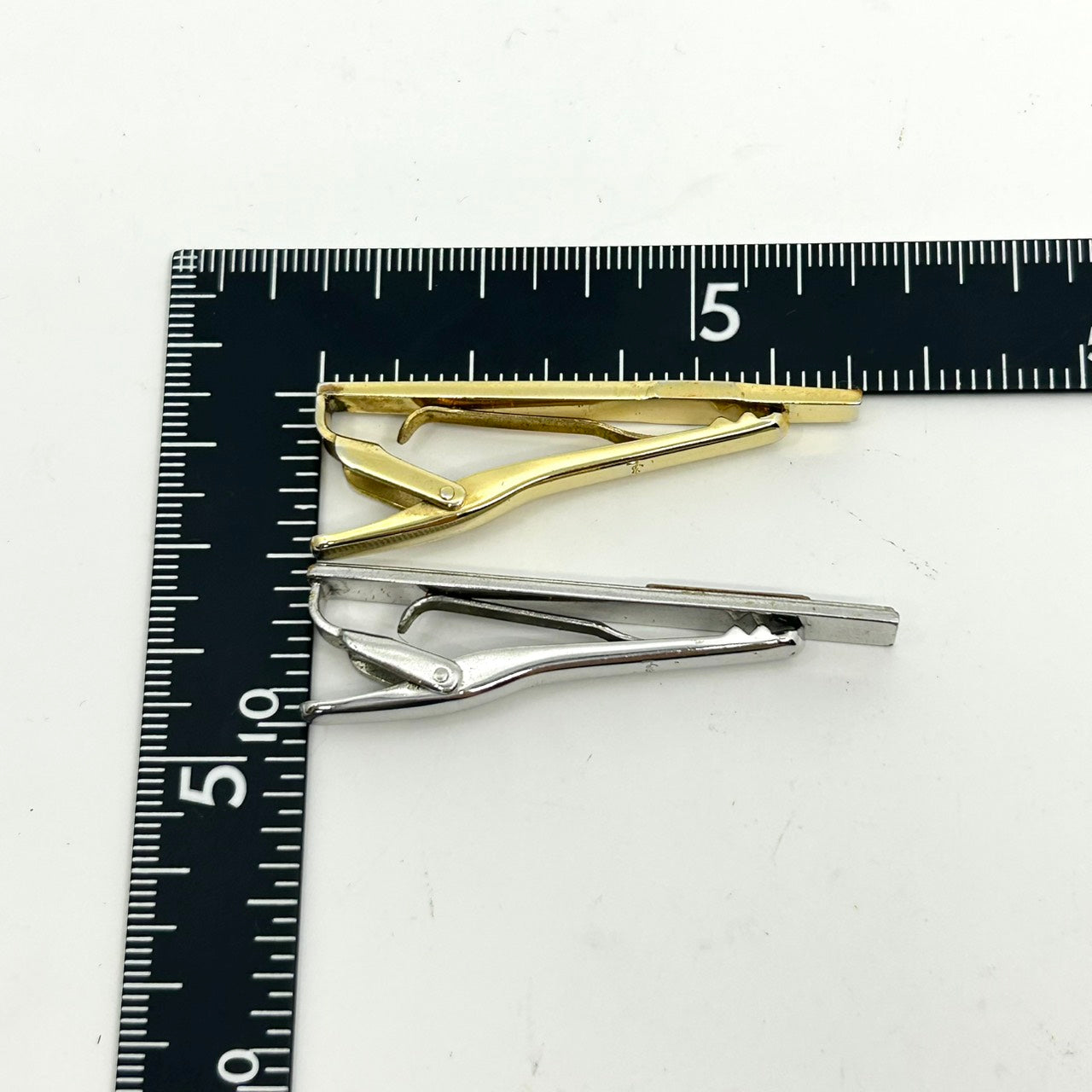 Yves Saint Laurent イヴ・サンローラン YSL タイピン ネクタイピン 2本セット ゴールド シルバー 専用ケース付き 紳士 メンズ ビジネス H4