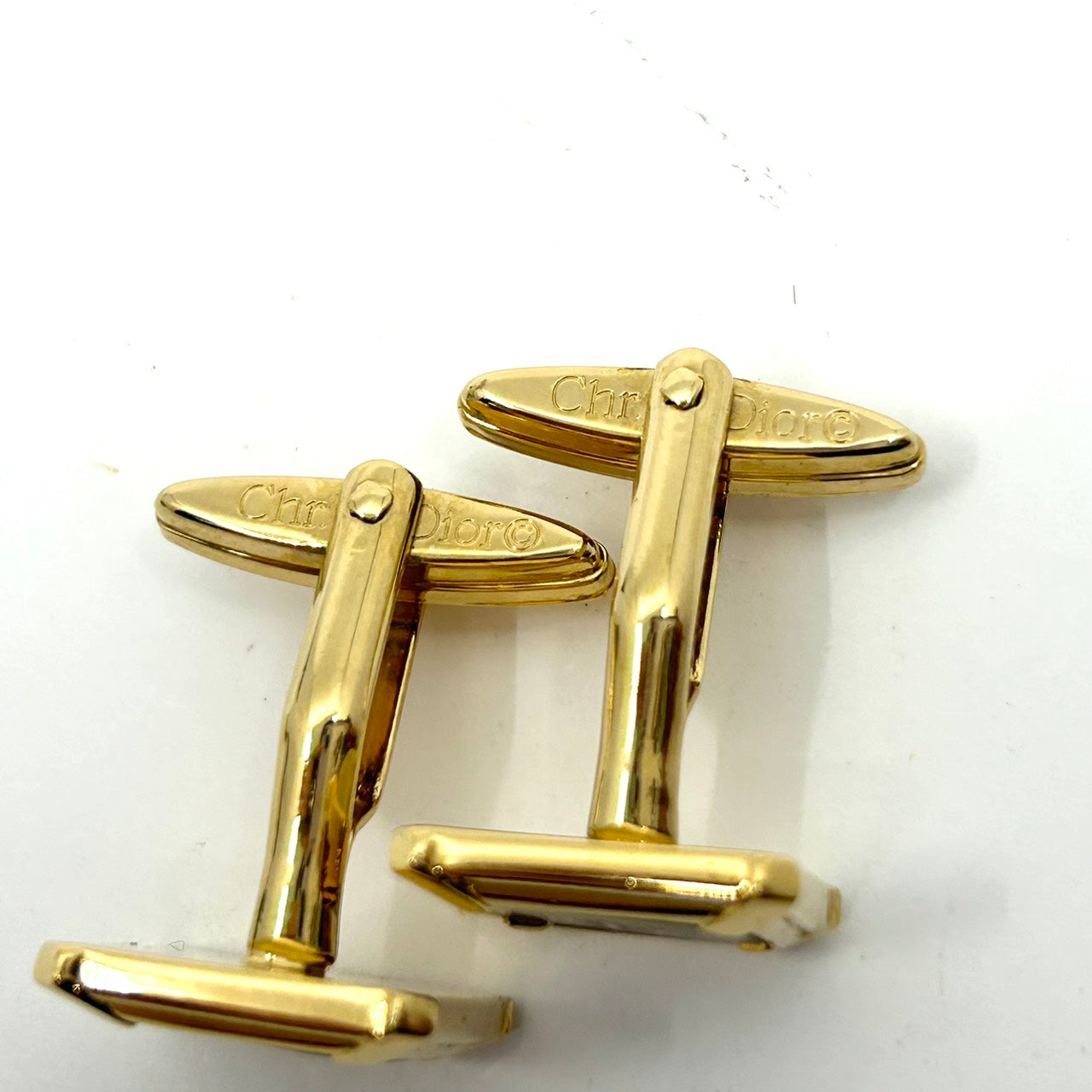 クリスチャンディオール Christian Dior カフスボタン ネクタイピン セット ゴールド 黒 ブラック CDロゴ ビジネス フォーマル 箱付き 紳士 メンズ H4