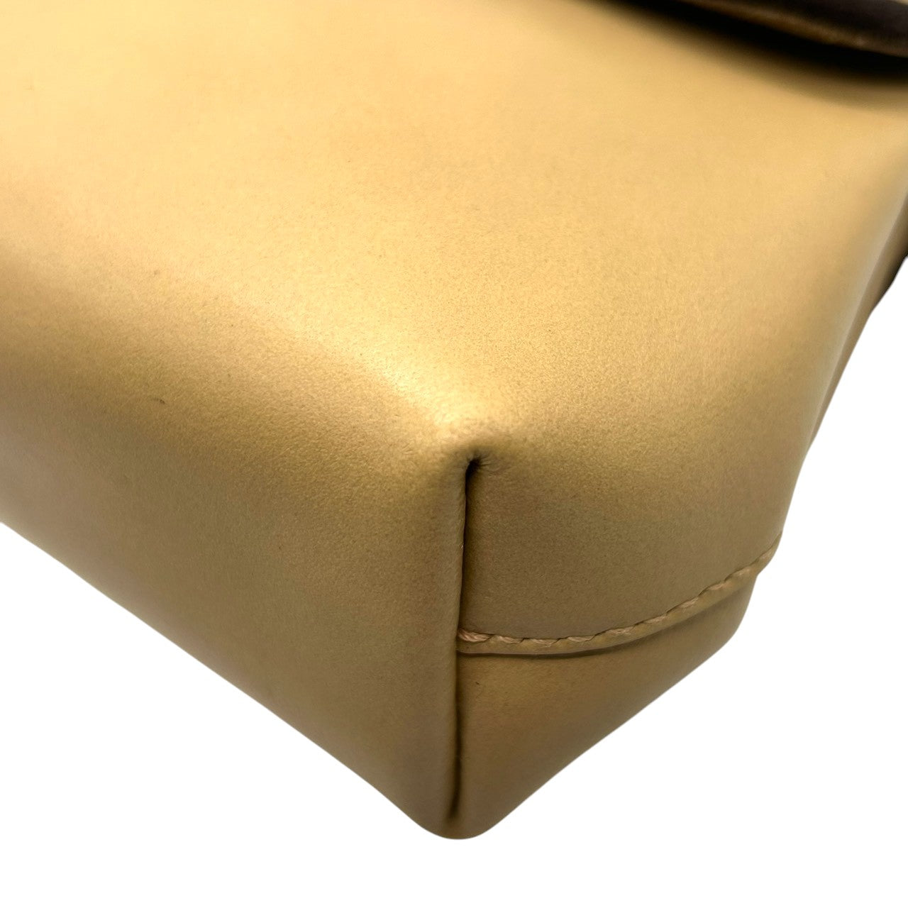 美品 フルラ FURLA ショルダーバッグ レザー ベージュ リボン 斜め掛け可 ワンショルダー エレガント 上品 イタリア製 フォーマル カジュアル デイリーユース シンプル クラシック レディース 大人 スタイリッシュ 自立可 U2