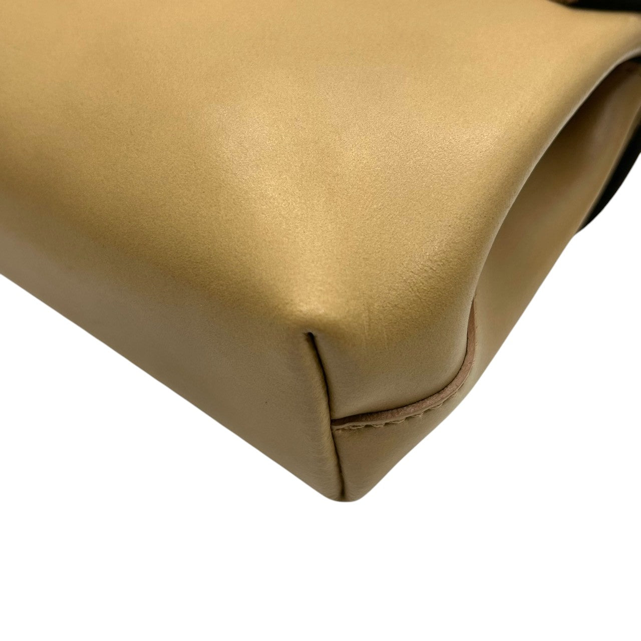 美品 フルラ FURLA ショルダーバッグ レザー ベージュ リボン 斜め掛け可 ワンショルダー エレガント 上品 イタリア製 フォーマル カジュアル デイリーユース シンプル クラシック レディース 大人 スタイリッシュ 自立可 U2