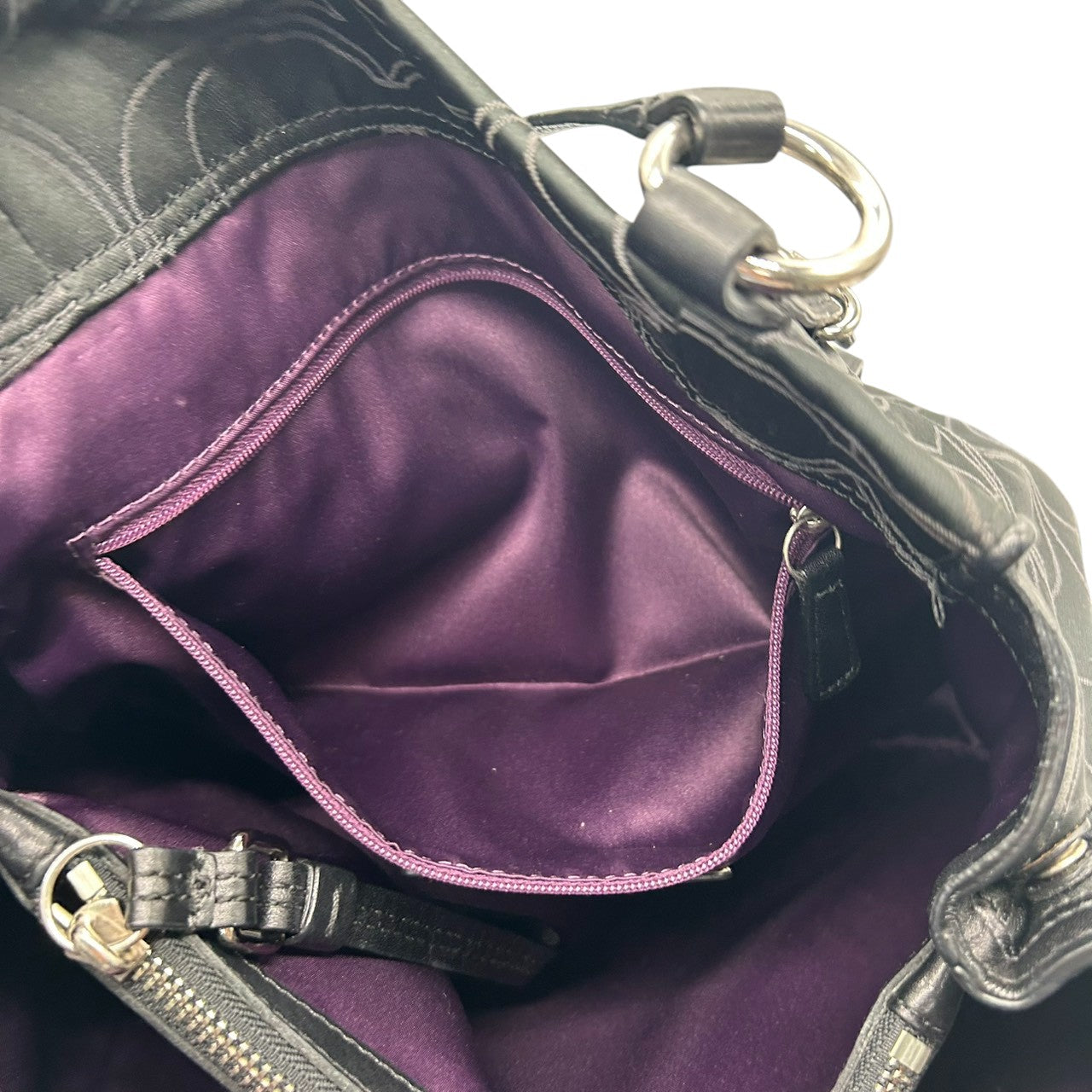 【美品】COACH コーチ トートバッグ ハンドバッグ ワンショルダー オプアート シグネチャー ナイロン レザー ブラック 黒 A4収納可 レディース 通勤通学 ビジネス デイリーユース シルバー金具 エレガント 定番人気 自立可 F15402 s96