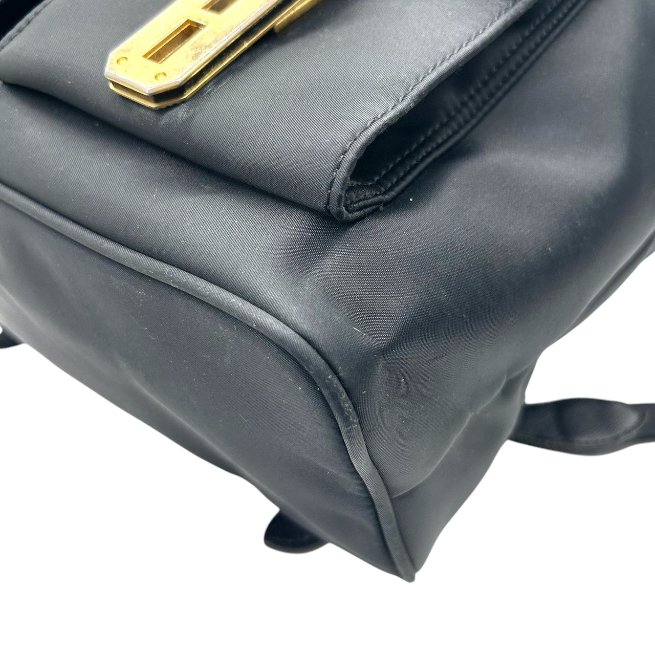 ヴァレンティノ ガラヴァーニ SPORT リュック デイパック ナイロン レザー ブラック Vロゴ 巾着式 ダブルポケット ゴールド金具 A4可 大容量 軽量 レディース メンズ ユニセックス 通勤 通学 旅行 エレガント s52