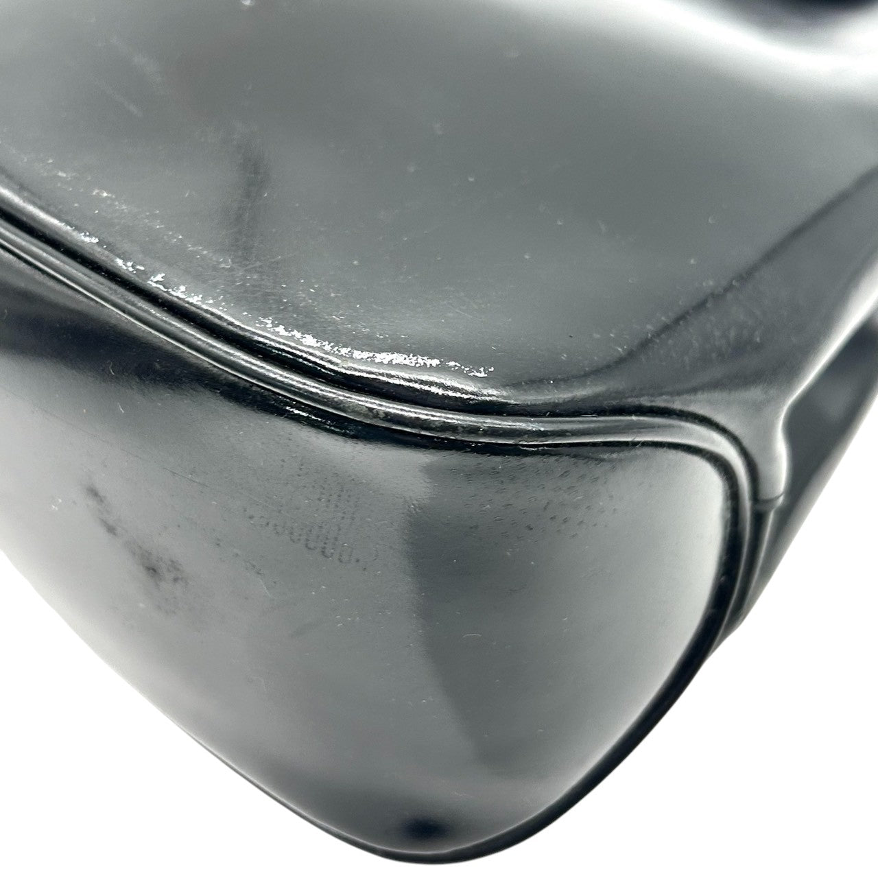 サルヴァトーレフェラガモ ショルダーバッグ ワンショルダー ヴァラプレート レザー 本革 ブラック 黒 シルバー金具 A4収納可 レディース 通勤 ビジネス フォーマル エレガント イタリア製 Salvatore Ferragamo s52