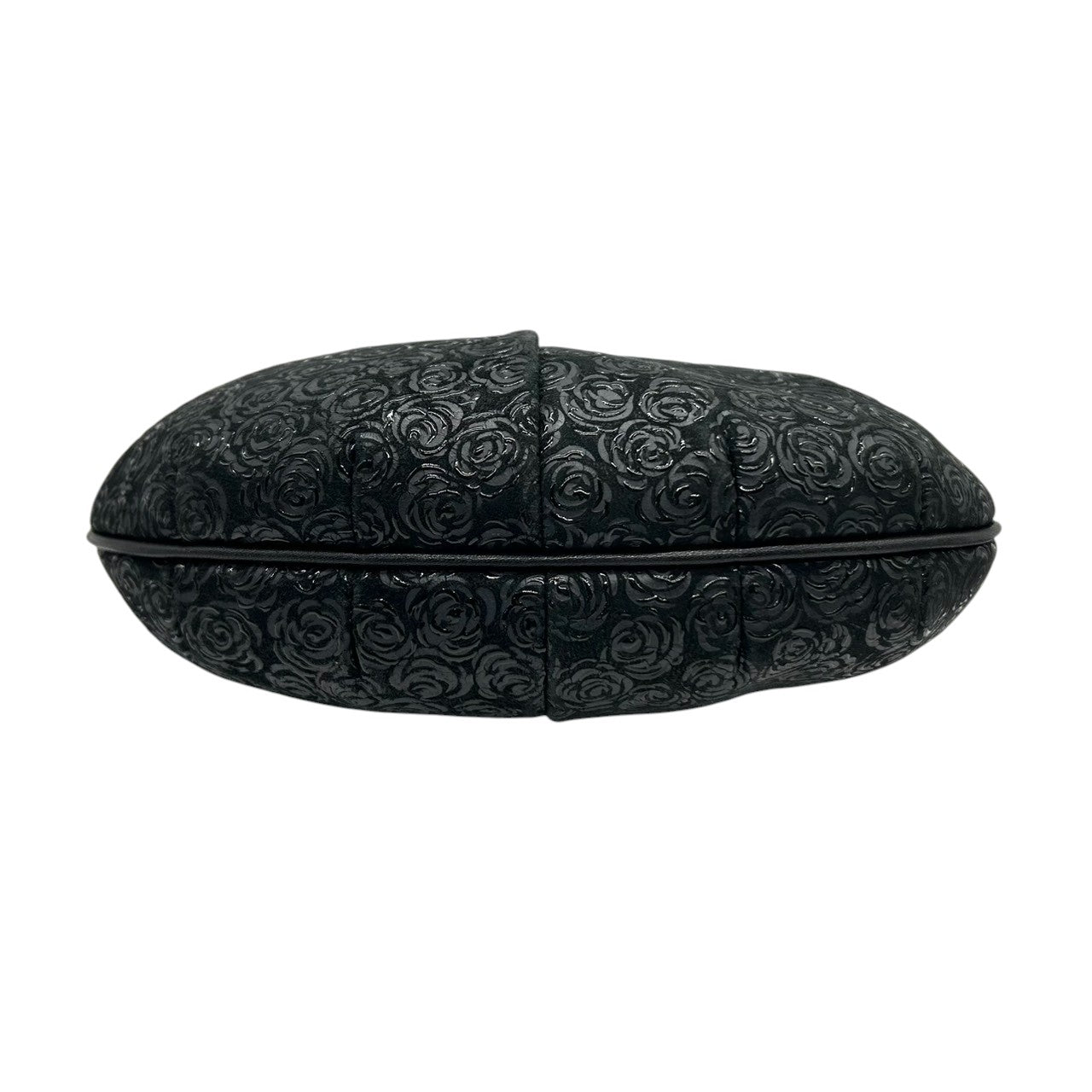 【美品】印傳屋 ショルダーバッグ ポシェット 斜め掛け可 薔薇 バラ ローズ 総柄 型押し PVC レザー ブラック 黒 レディース 伝統工芸 甲州印伝 軽量 コンパクト エレガント 上品 和装 洋装 日本製 s84