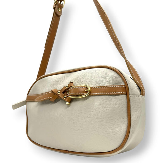 レリアン ショルダーバッグ カメラバッグ 斜め掛け可 本革 レザー バイカラー ホワイト ブラウン ベルトモチーフ ステッチ ゴールド金具 レディース 高級 エレガント 上品 大人可愛い キレイめ カジュアル イタリア製 Leilian s84