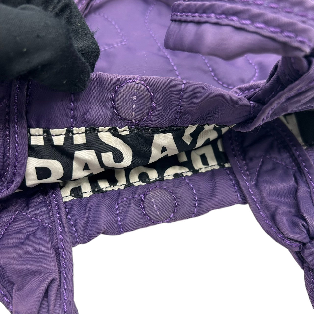 【美品】マークバイマークジェイコブス トートバッグ ハンドバッグ ワンショルダー キルティング ロゴ ナイロン パープル 紫 A4収納可 大容量 軽量 レディース 通勤 通学 マザーズバッグ WORKWEAR s32