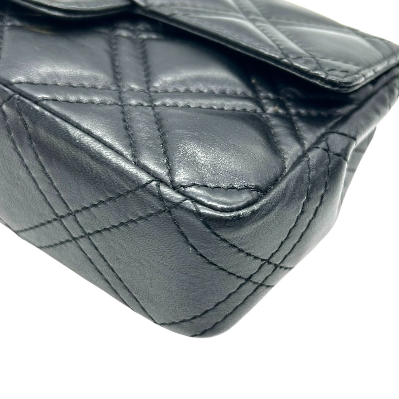 【美品】Le Sabi ルサビ チェーンショルダーバッグ キルティング マトラッセ風 レザー 本革 ブラック ゴールド金具 タッセル 斜め掛け可 クロスボディ レディース エレガント フォーマル パーティ 結婚式 二次会 お呼ばれ 高級感 U8