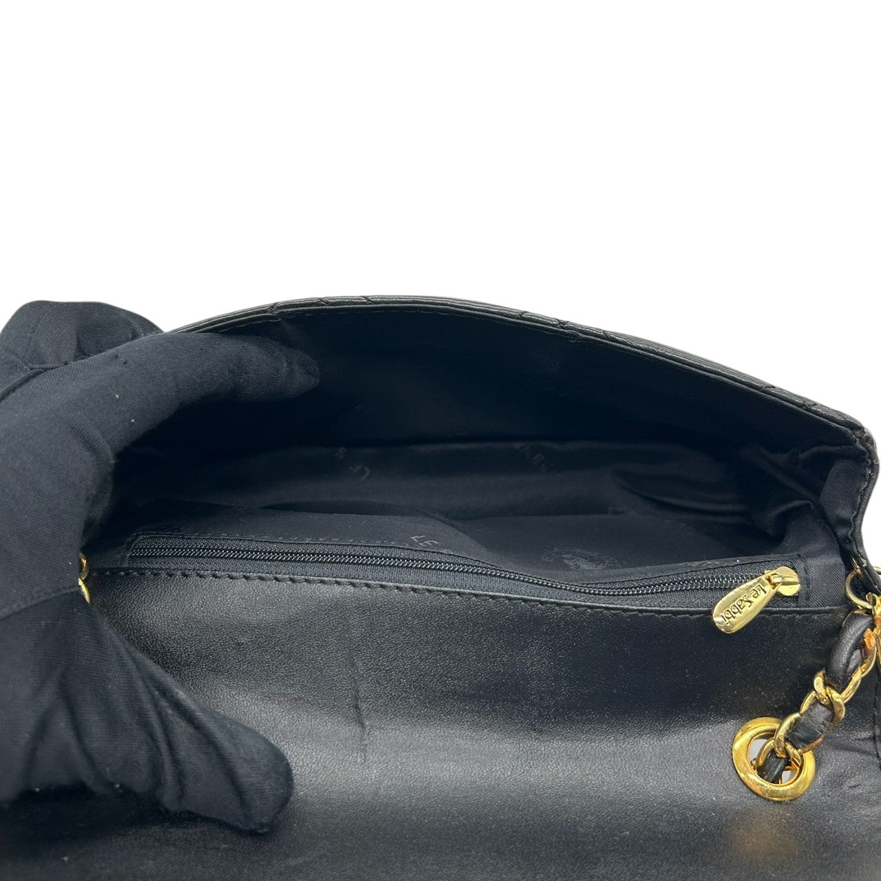 【美品】Le Sabi ルサビ チェーンショルダーバッグ キルティング マトラッセ風 レザー 本革 ブラック ゴールド金具 タッセル 斜め掛け可 クロスボディ レディース エレガント フォーマル パーティ 結婚式 二次会 お呼ばれ 高級感 U8