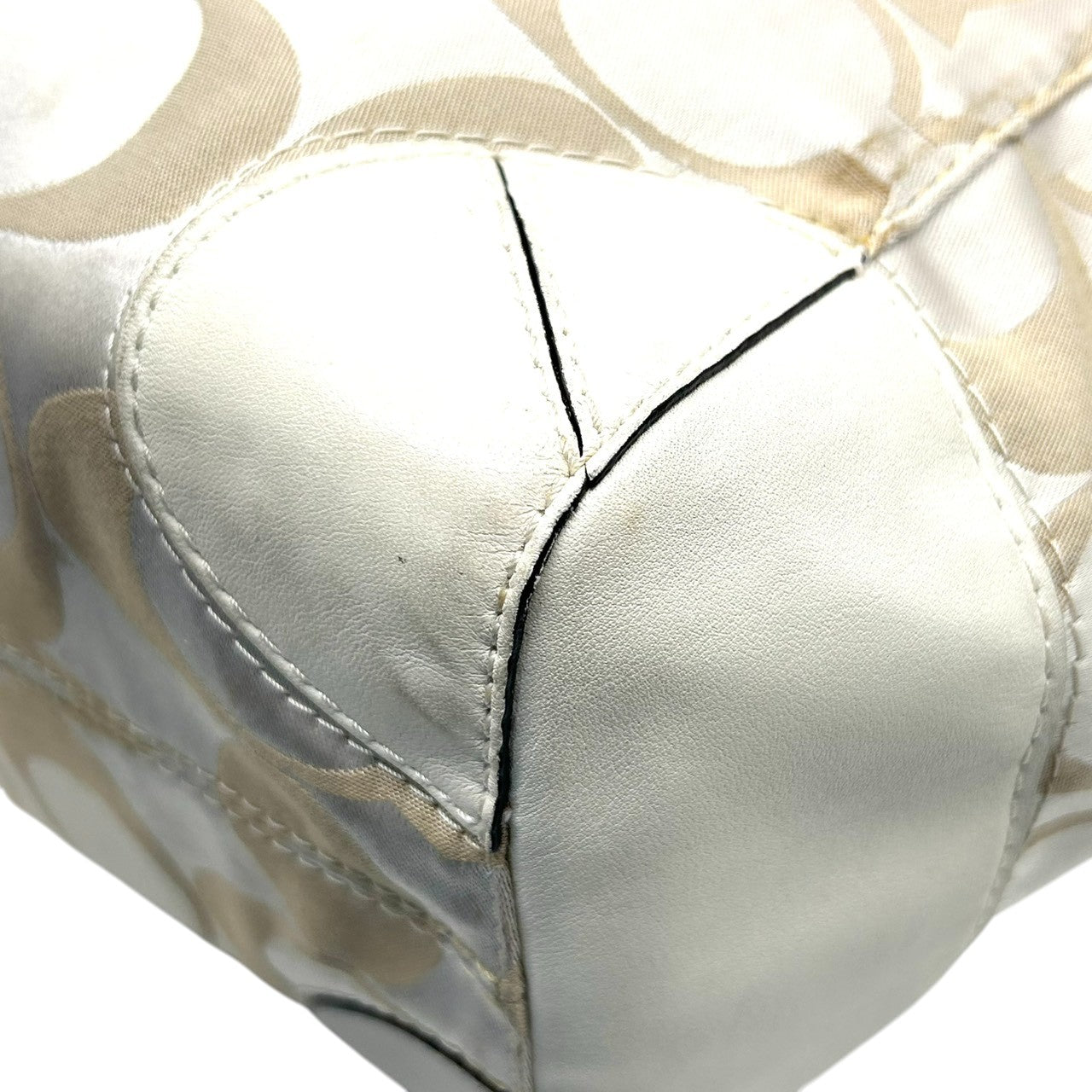 コーチ トートバッグ ハンドバッグ ワンショルダー シグネチャー ナイロン レザー ベージュ アイボリー A4収納可 大容量 軽量 レディース 通勤 通学 ビジネス デイリーユース エレガント きれいめ 上品 サイドポケット 定番人気モデル 14505 s61