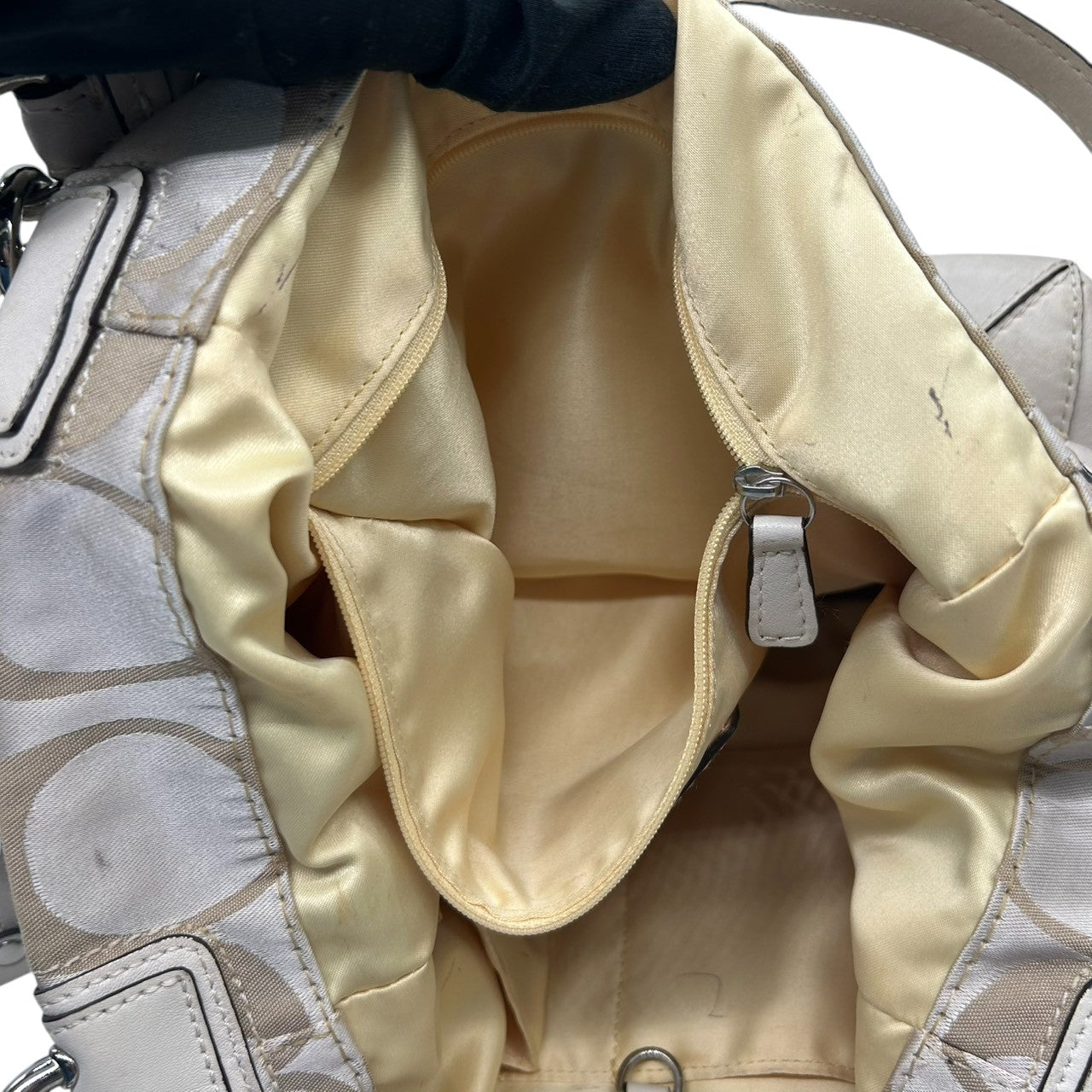 コーチ トートバッグ ハンドバッグ ワンショルダー シグネチャー ナイロン レザー ベージュ アイボリー A4収納可 大容量 軽量 レディース 通勤 通学 ビジネス デイリーユース エレガント きれいめ 上品 サイドポケット 定番人気モデル 14505 s61