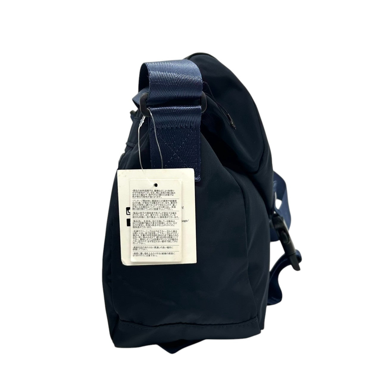 【未使用級／タグ付】アネロ ショルダーバッグ メッセンジャーバッグ 斜め掛け可 ナイロン ネイビー A4可 大容量 軽量 フラップ メンズ レディース ユニセックス 通勤 通学 旅行 カジュアル シンプル おしゃれ 人気モデル anello s79