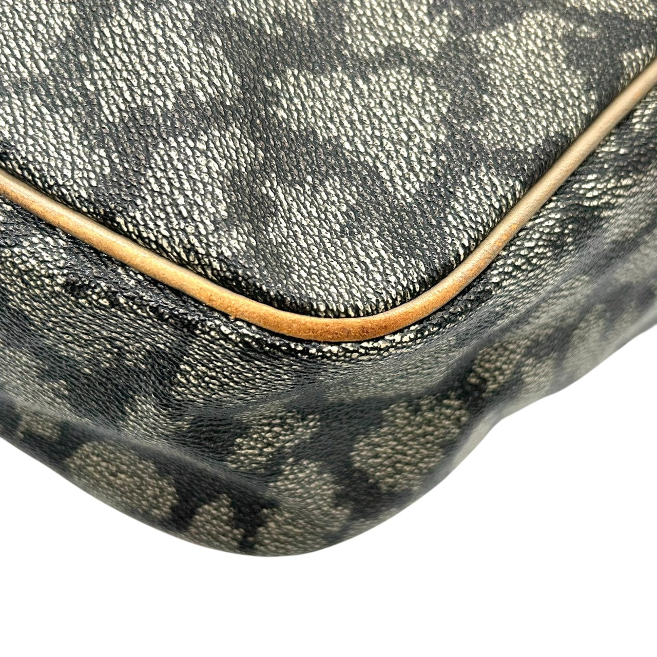 イヴサンローラン トートバッグ ワンショルダー PVC レザー YSLロゴ ジラフ柄 アニマル柄 ブラウン ベージュ A4可 大容量 肩掛け ヴィンテージ レディース クラシック エレガント YVES SAINT LAURENT s83