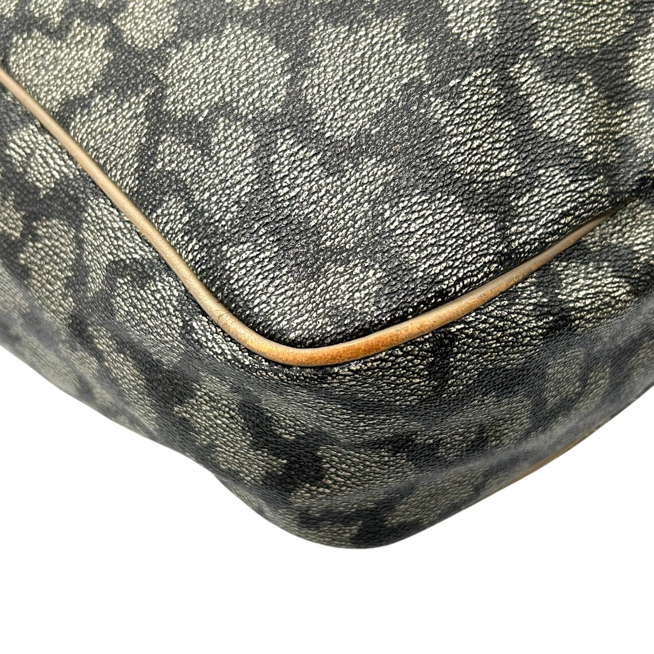 イヴサンローラン トートバッグ ワンショルダー PVC レザー YSLロゴ ジラフ柄 アニマル柄 ブラウン ベージュ A4可 大容量 肩掛け ヴィンテージ レディース クラシック エレガント YVES SAINT LAURENT s83