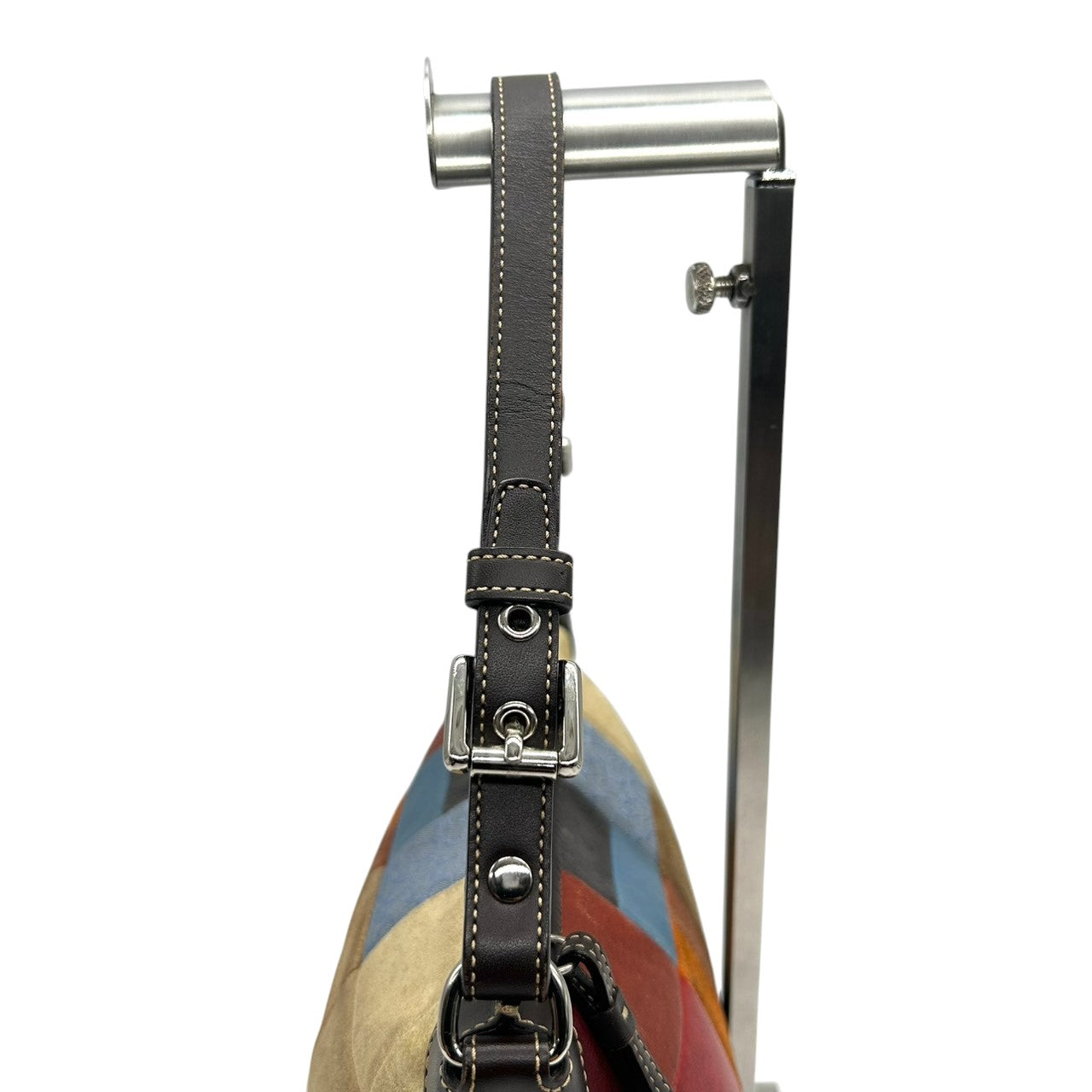 コーチ ハンドバッグ ワンショルダーバッグ パッチワーク シグネチャー スエード レザー キャンバス マルチカラー レディース 肩掛け コンパクト ヴィンテージ オールドコーチ クラシック 個性的 希少デザイン COACH 8T97 s83