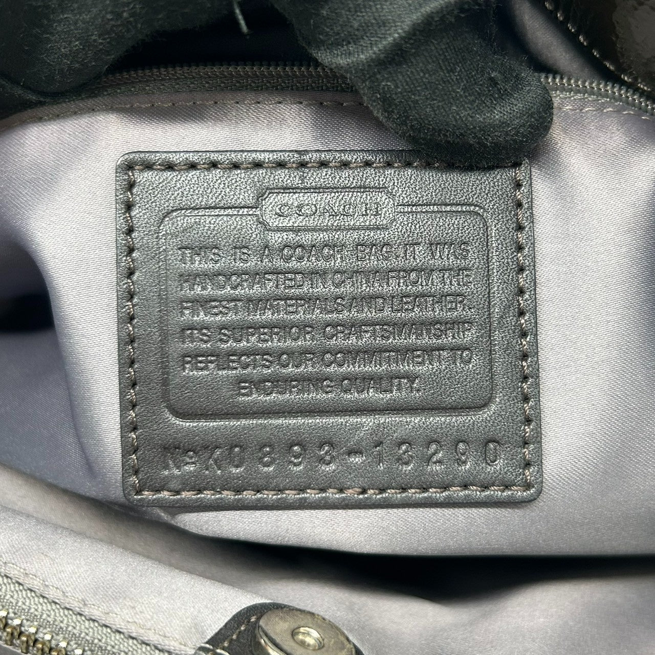 コーチ ハンドバッグ ワンショルダー オプアート シグネチャー キャンバス パテントレザー グレー ブラック レディース 肩掛け 通勤 通学 カジュアル スタイリッシュ モノトーン デザイン性 人気モデル COACH 13290 s82